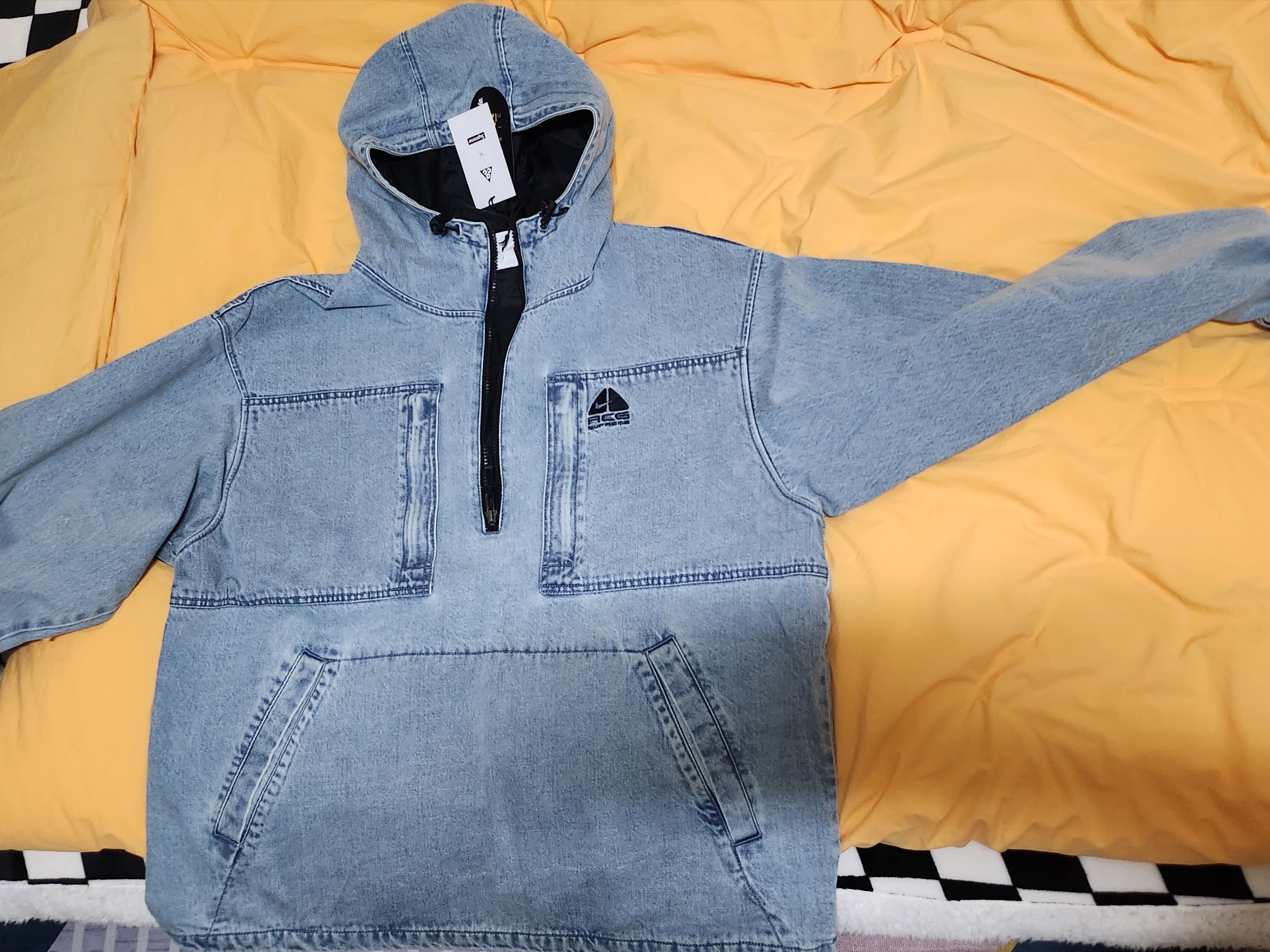 Supreme x Nike ACG Denim Pullover Washed Blue - 22FW 착용 스타일