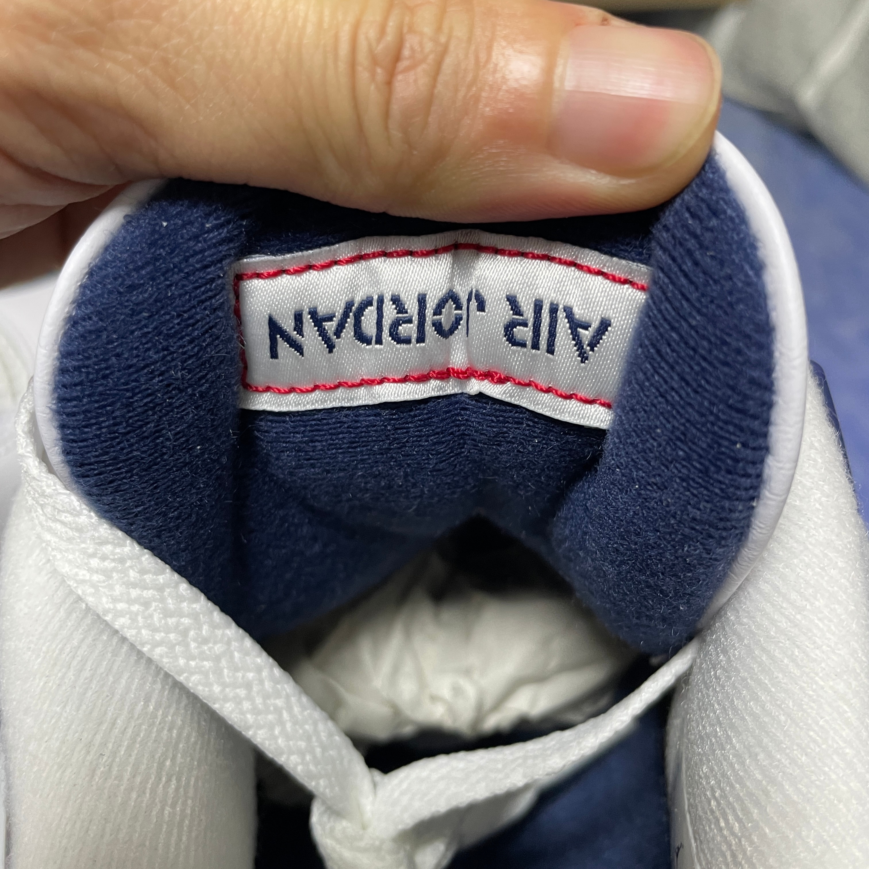 Jordan 4 Retro Midnight Navy 착용 스타일 - 4