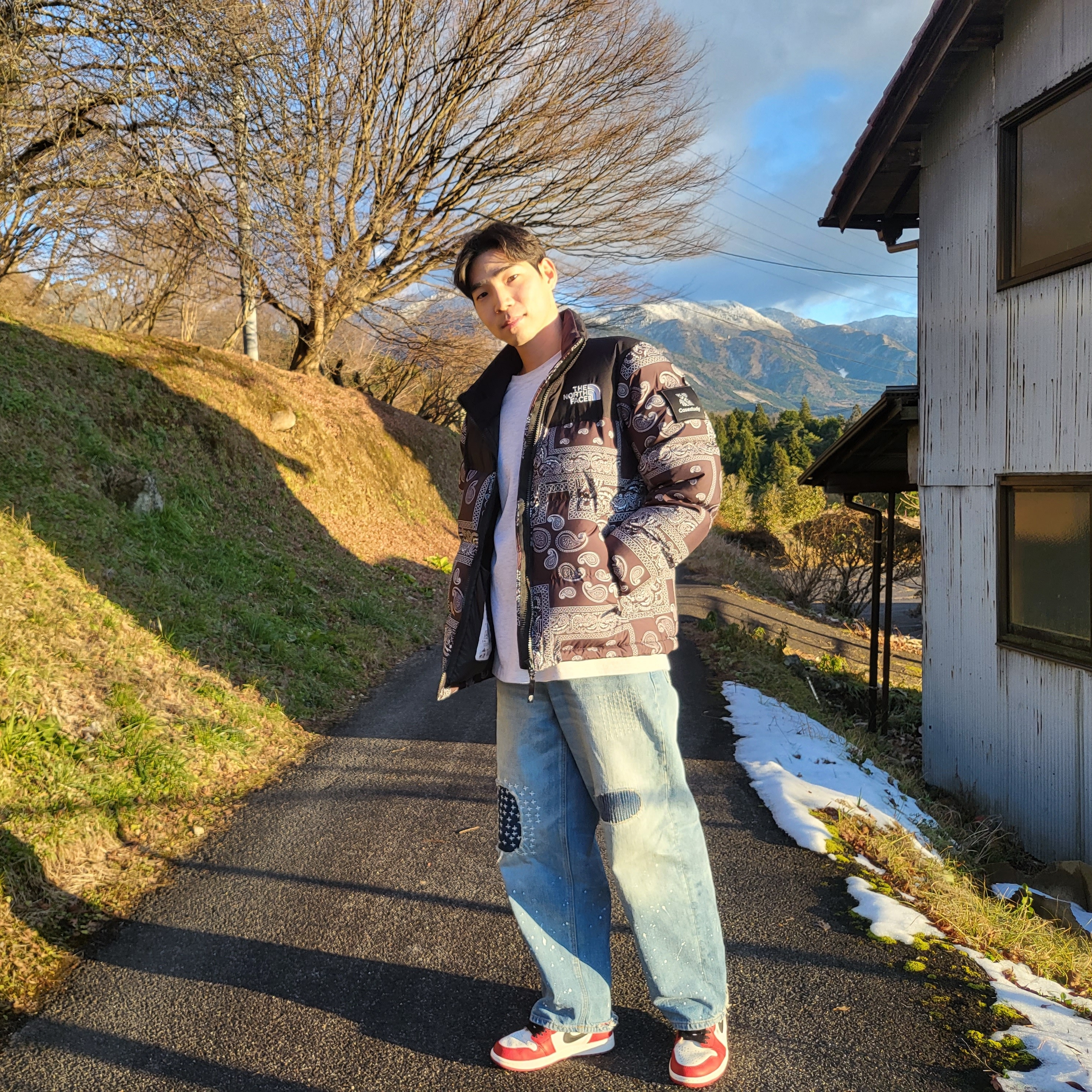 IAB Studio Long Sleeve Light Gray, The North Face Nuptse Down Jacket Black 착용 스타일
