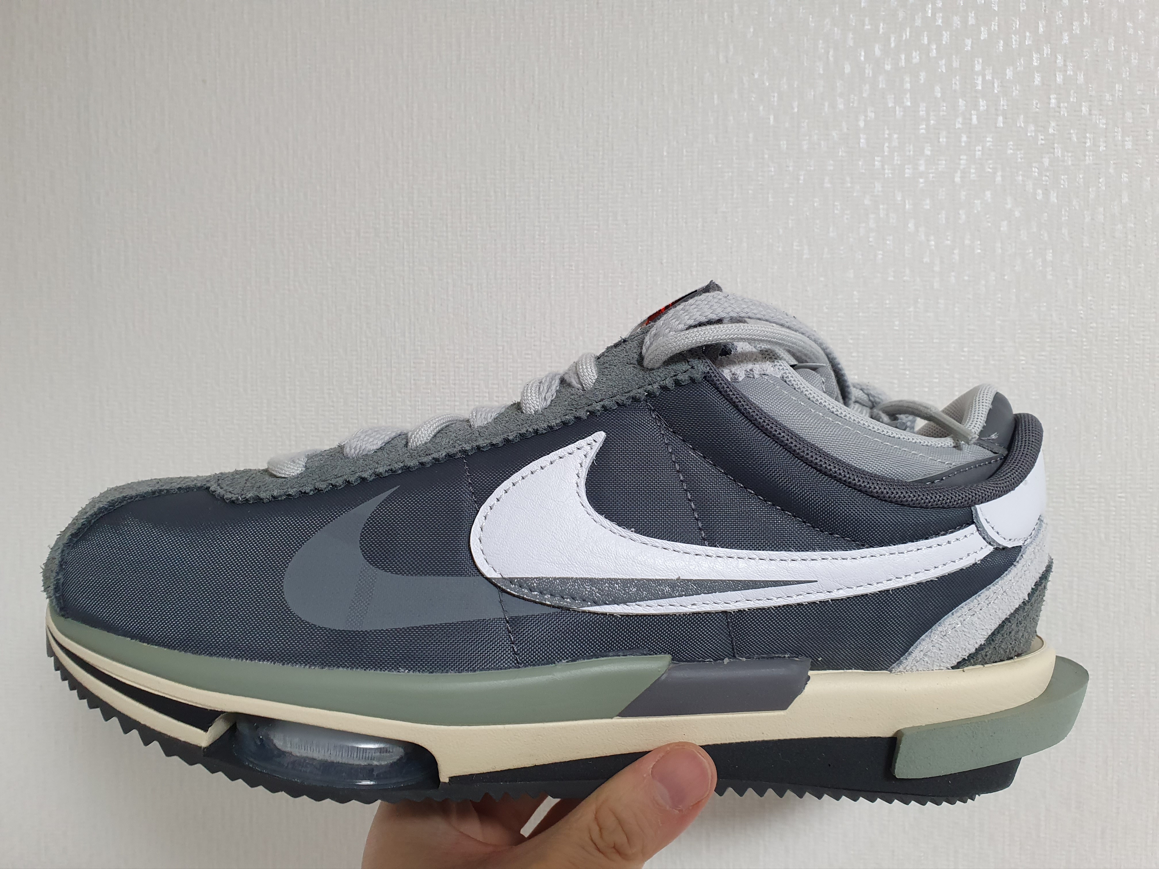Nike x Sacai Zoom Cortez SP Iron Grey 착용 스타일