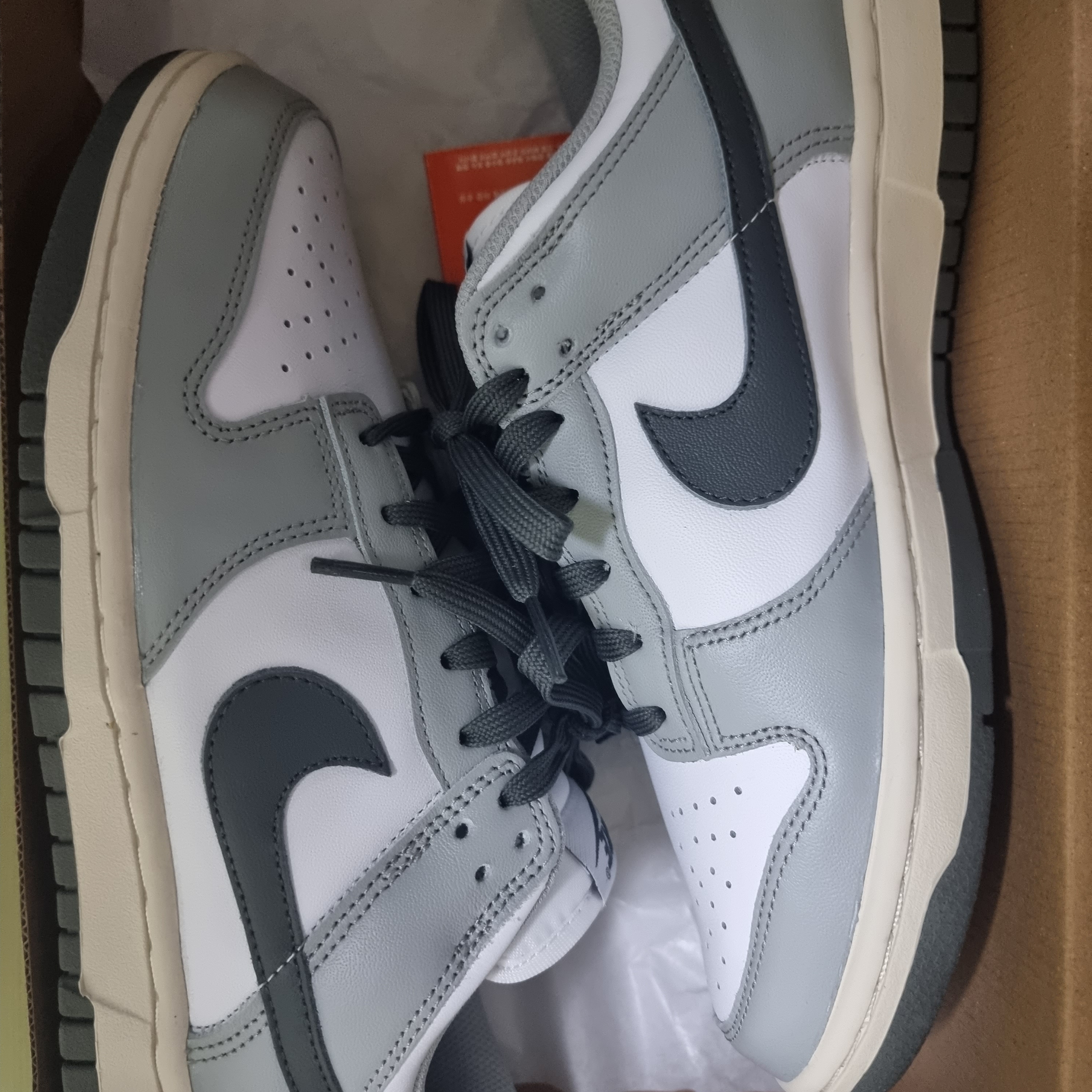 (W) Nike Dunk Low Light Smoke Grey 착용 스타일 - 2