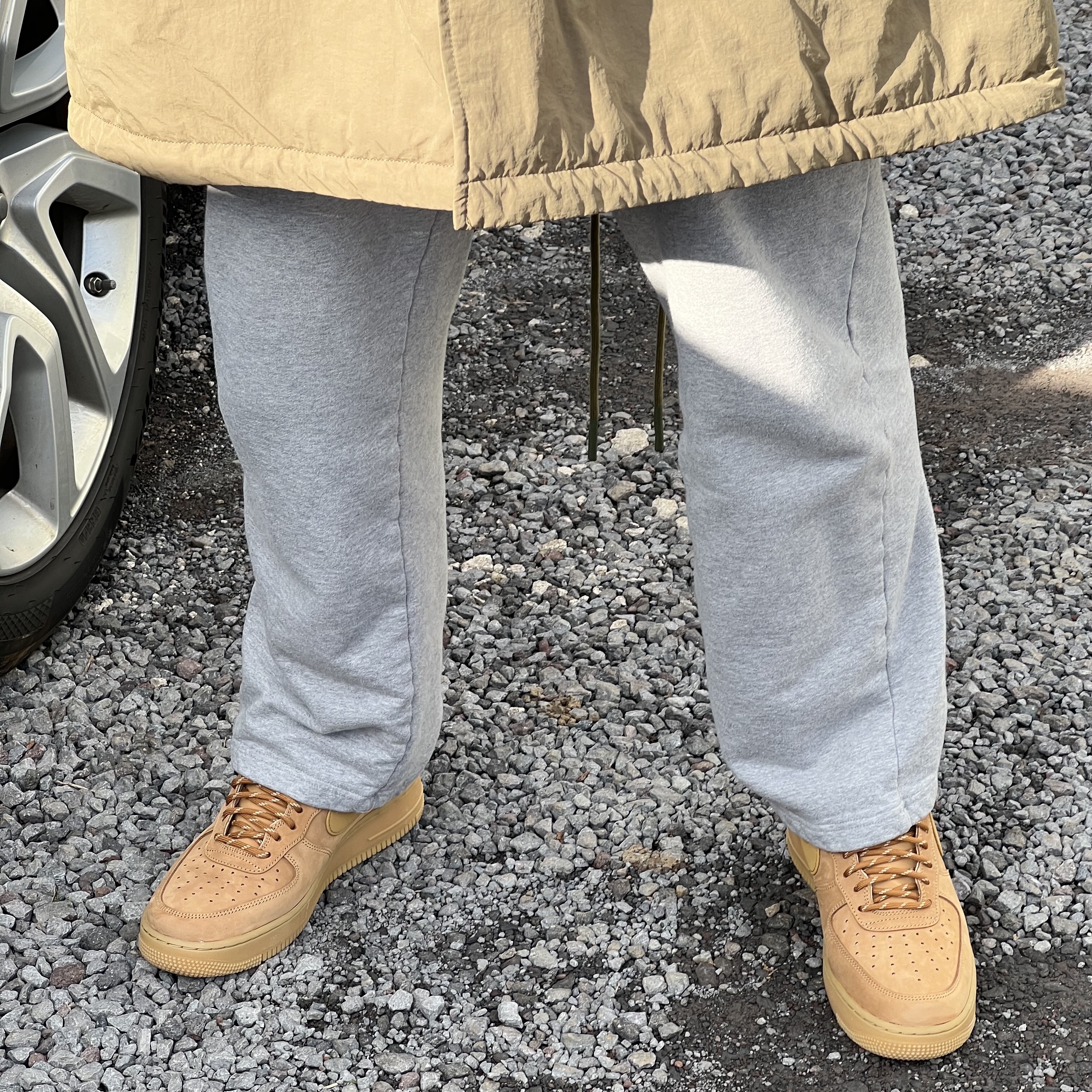 Nike Air Force 1 '07 WB Flax 착용 스타일 - 2