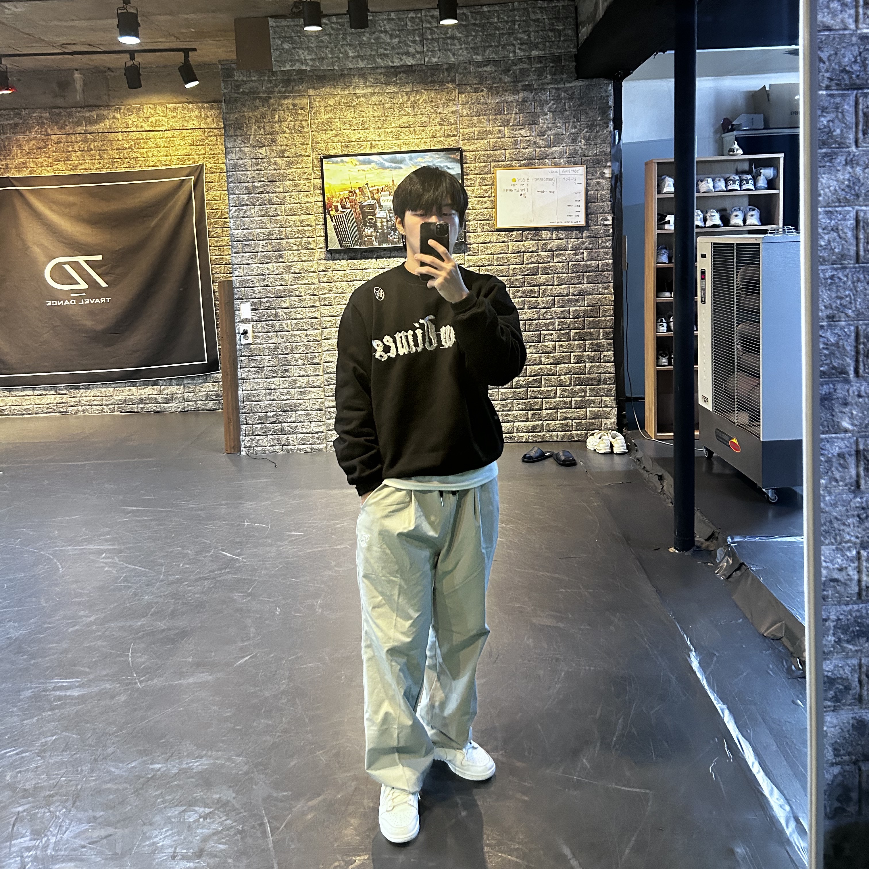 (W) Nike Dunk Low Triple White 착용 스타일