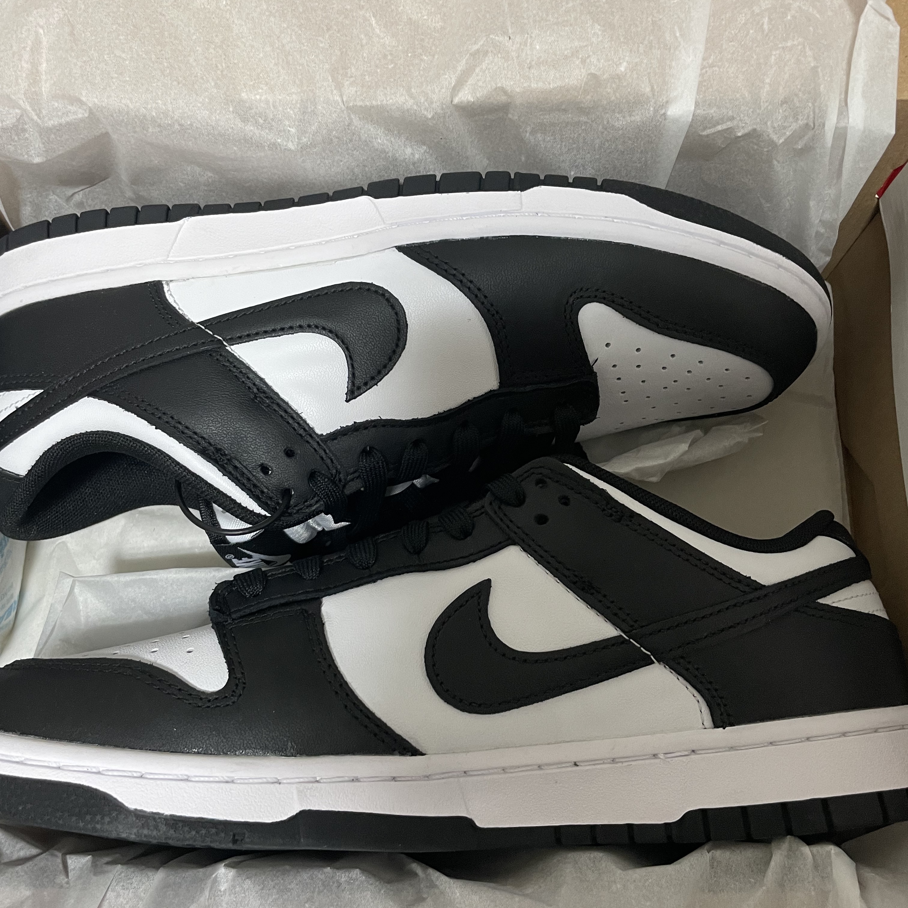 Nike Dunk Low Retro Black 착용 스타일