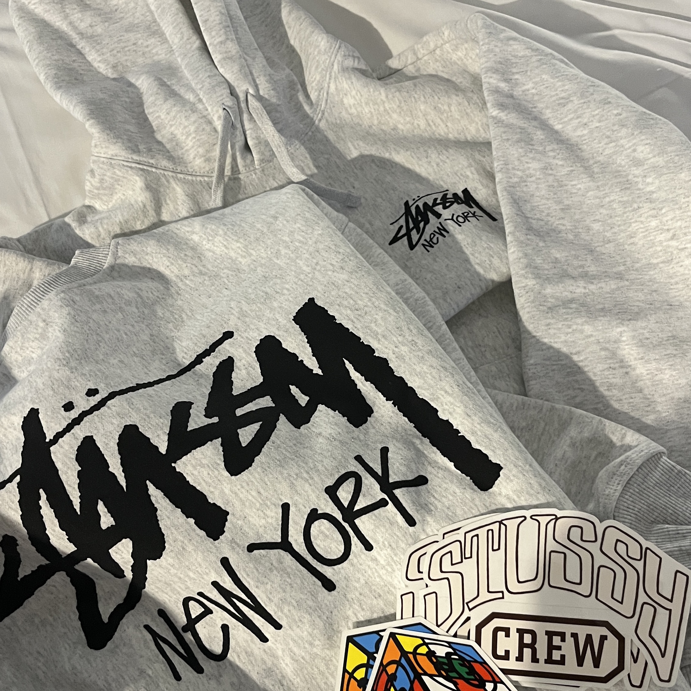 Stussy Stock DSM New York Hoodie Ash Heather 2022 착용 스타일 - 3