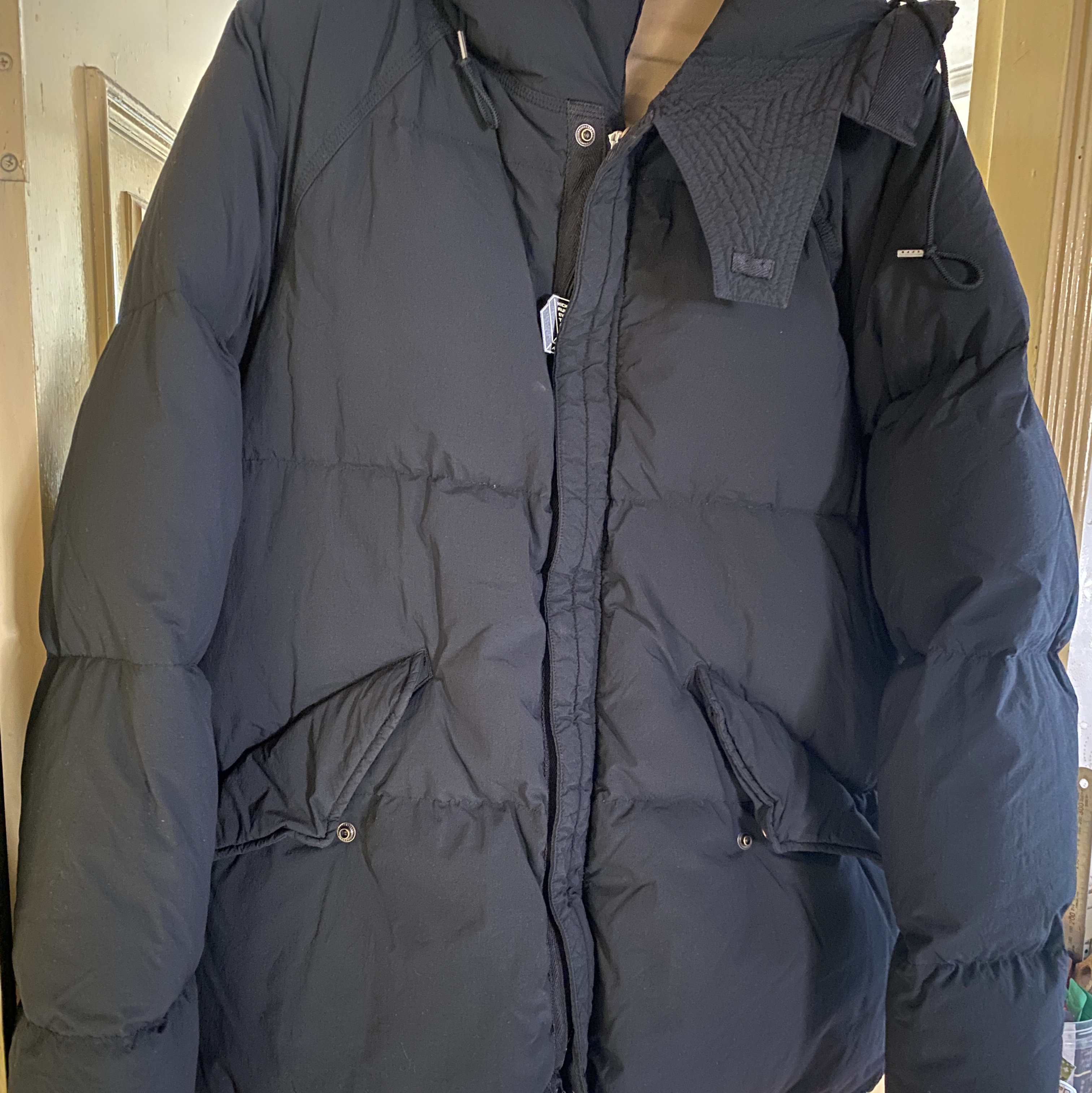 Ten C Artic Down Parka Black 착용 스타일