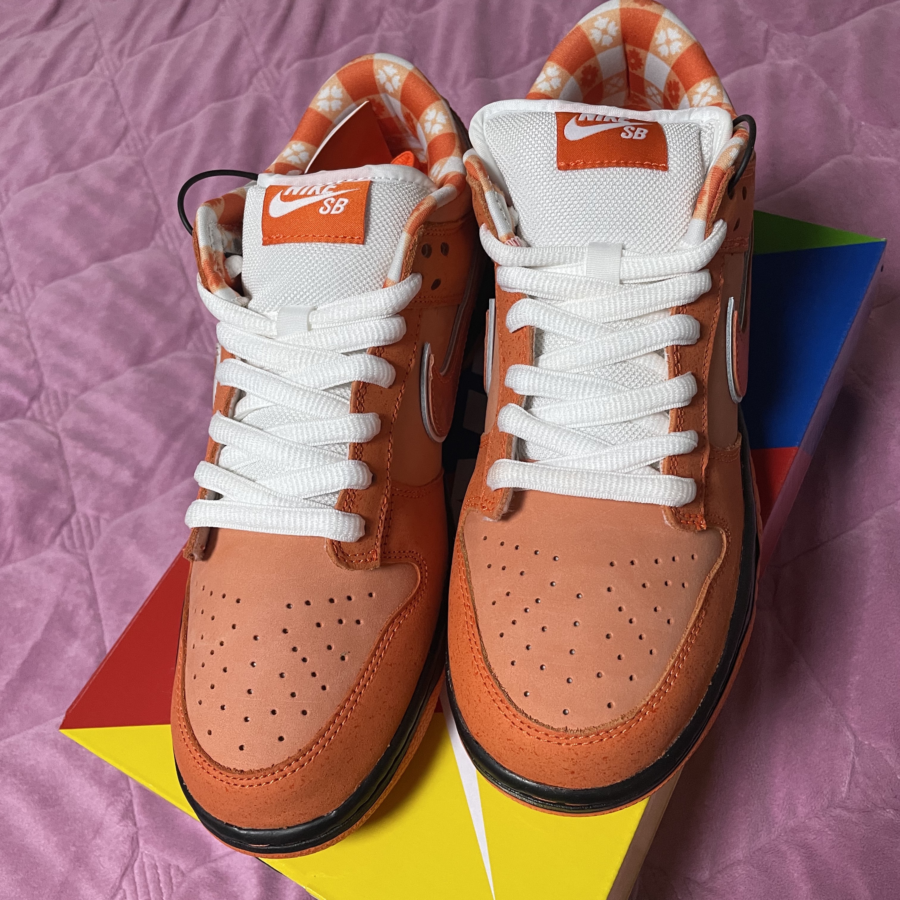 Nike x Concepts SB Dunk Low Orange Lobster (Regular Box) 착용 스타일 - 3