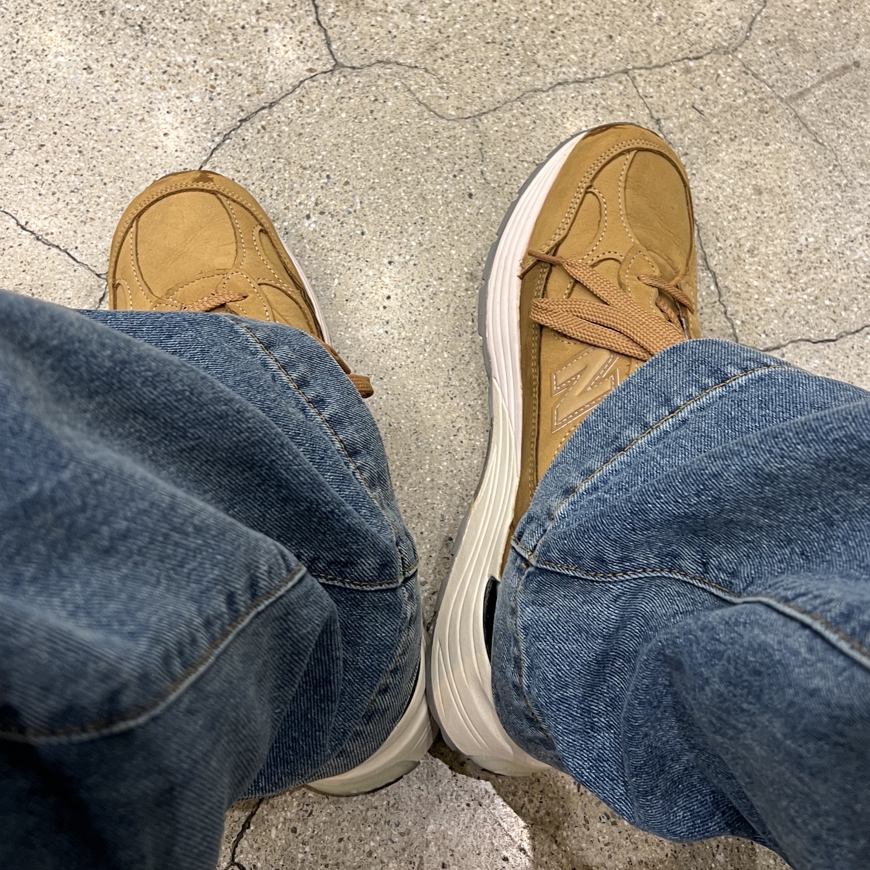 New Balance 992 Made in USA Brown 착용 스타일