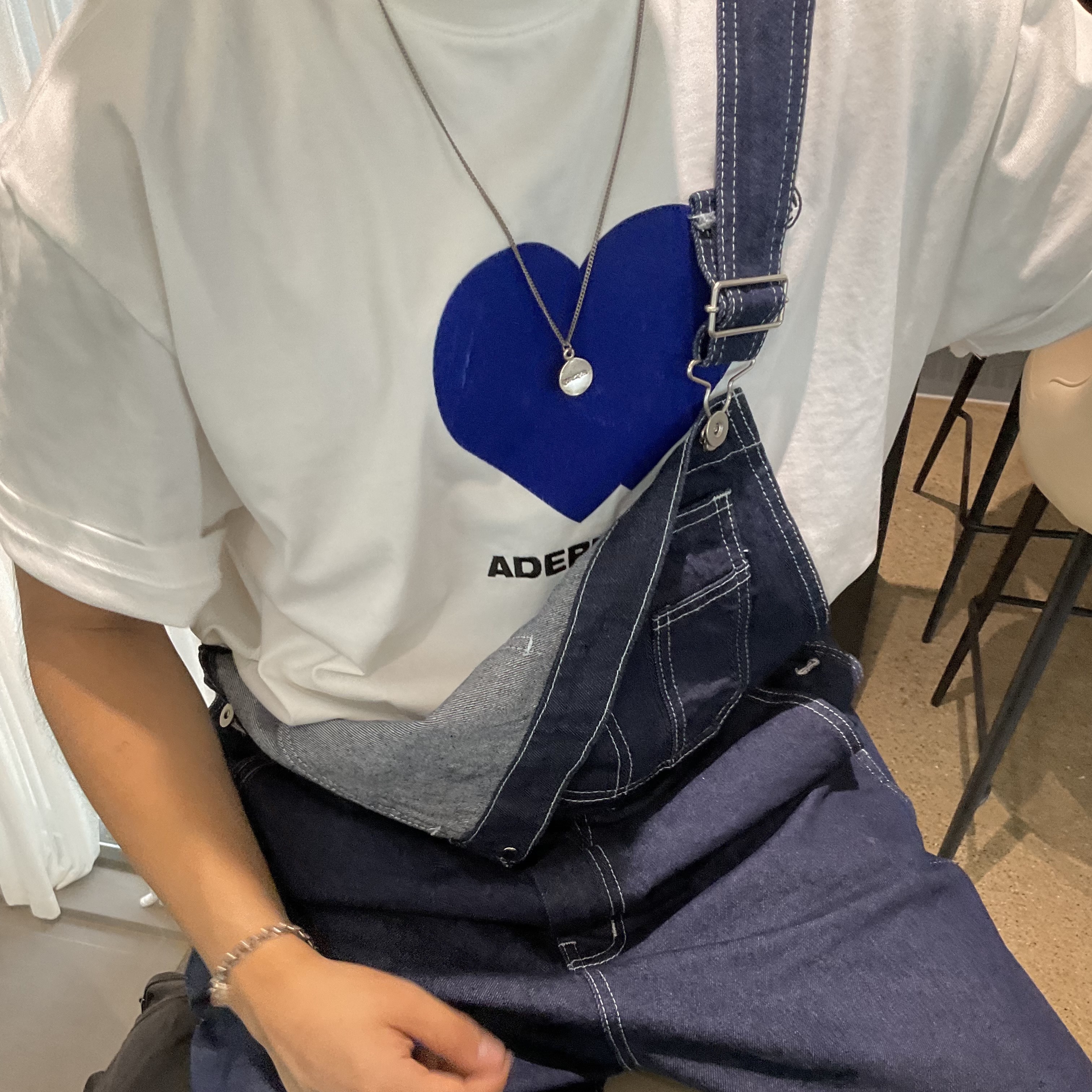 Ader Error Twin Heart Logo T-Shirt White 착용 스타일