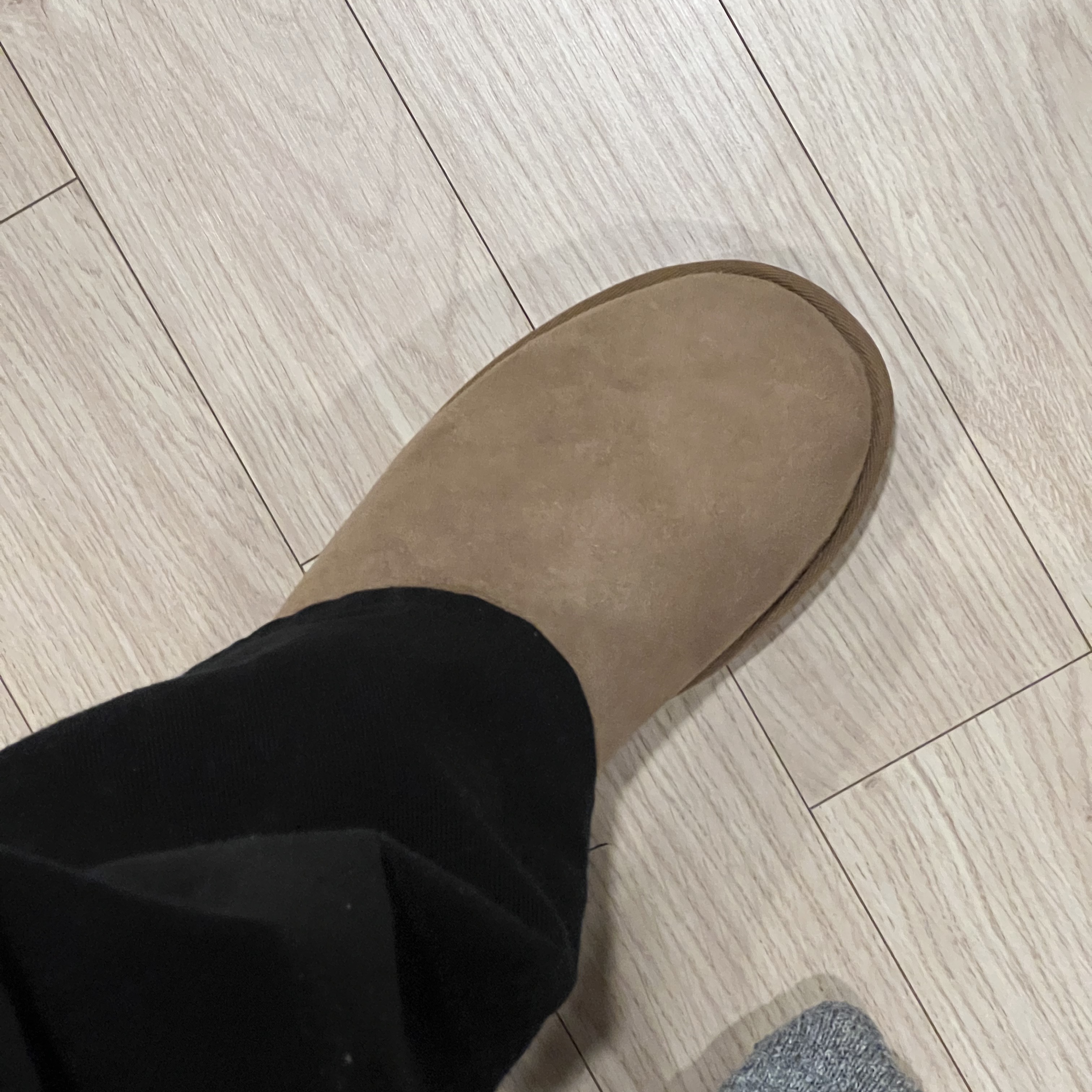 (W) UGG Classic Mini II Boots Chestnut 착용 스타일 - 1