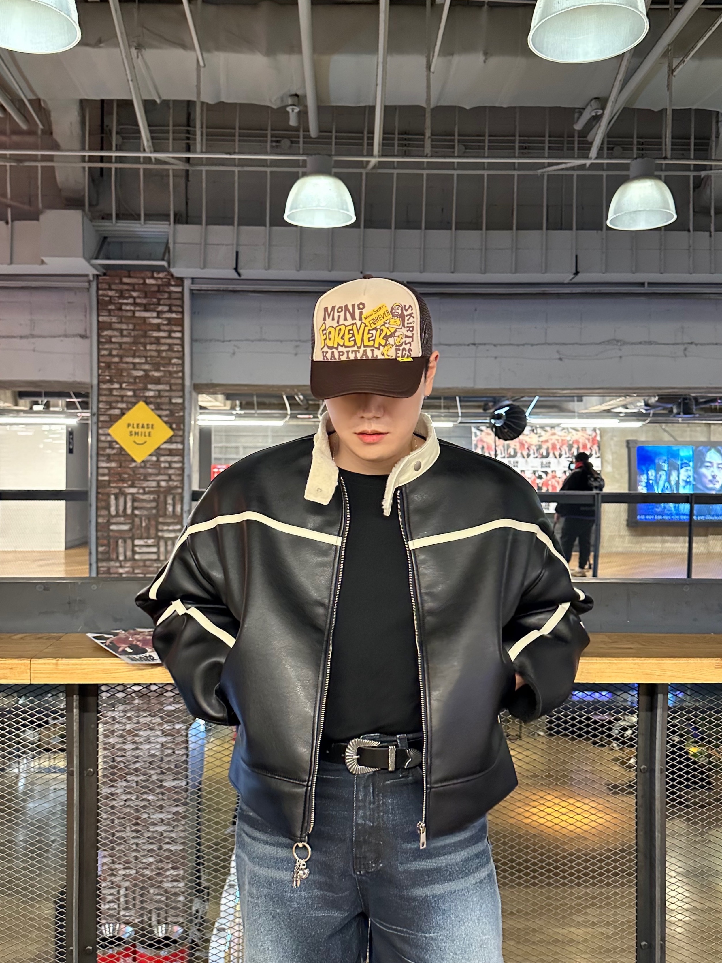 Balenciaga Tyrex Sneakers Black, Kapital Century Denim Coating Service Cap Gray 착용 스타일 - 3