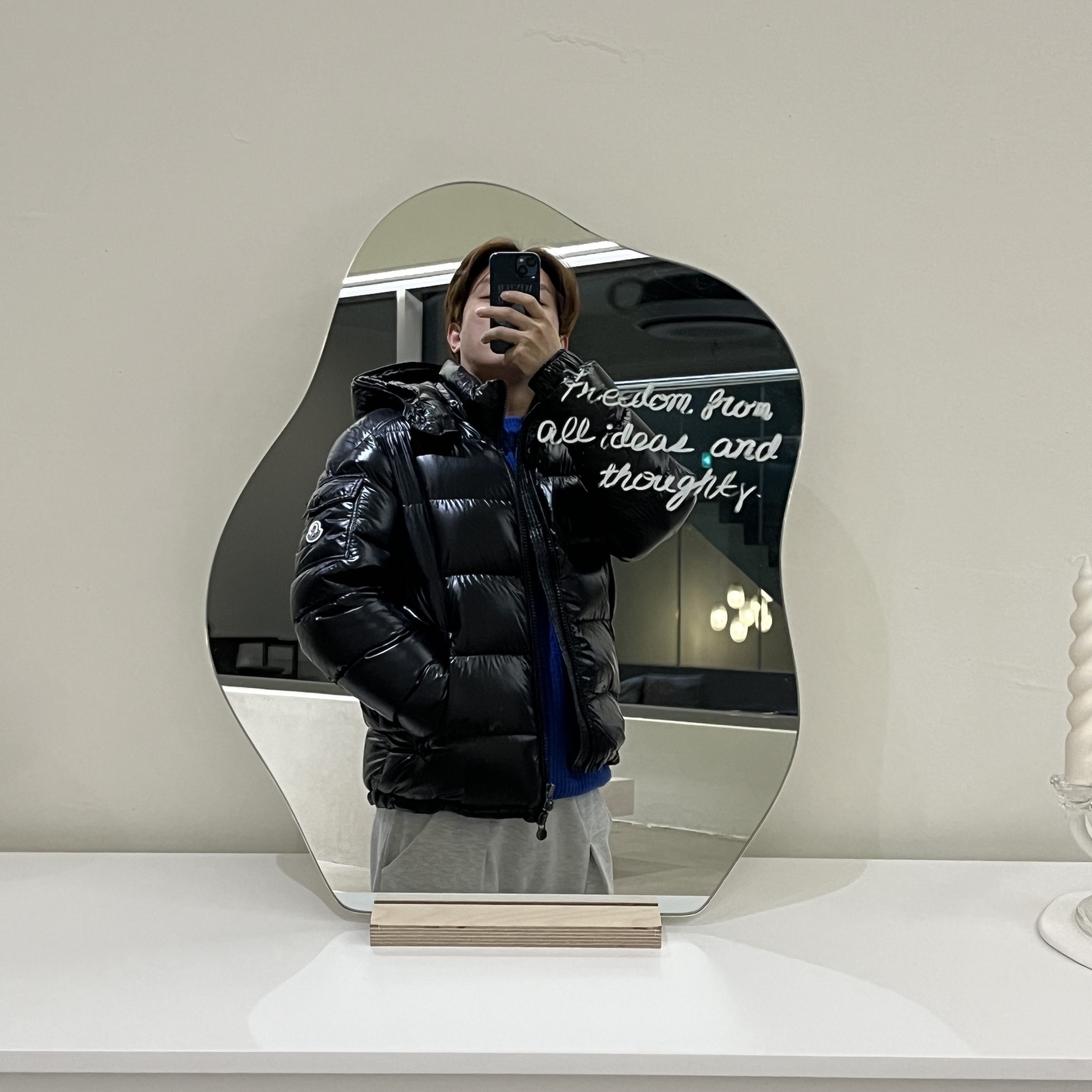 Moncler Maya Short Down Jacket Black - 22FW 착용 스타일