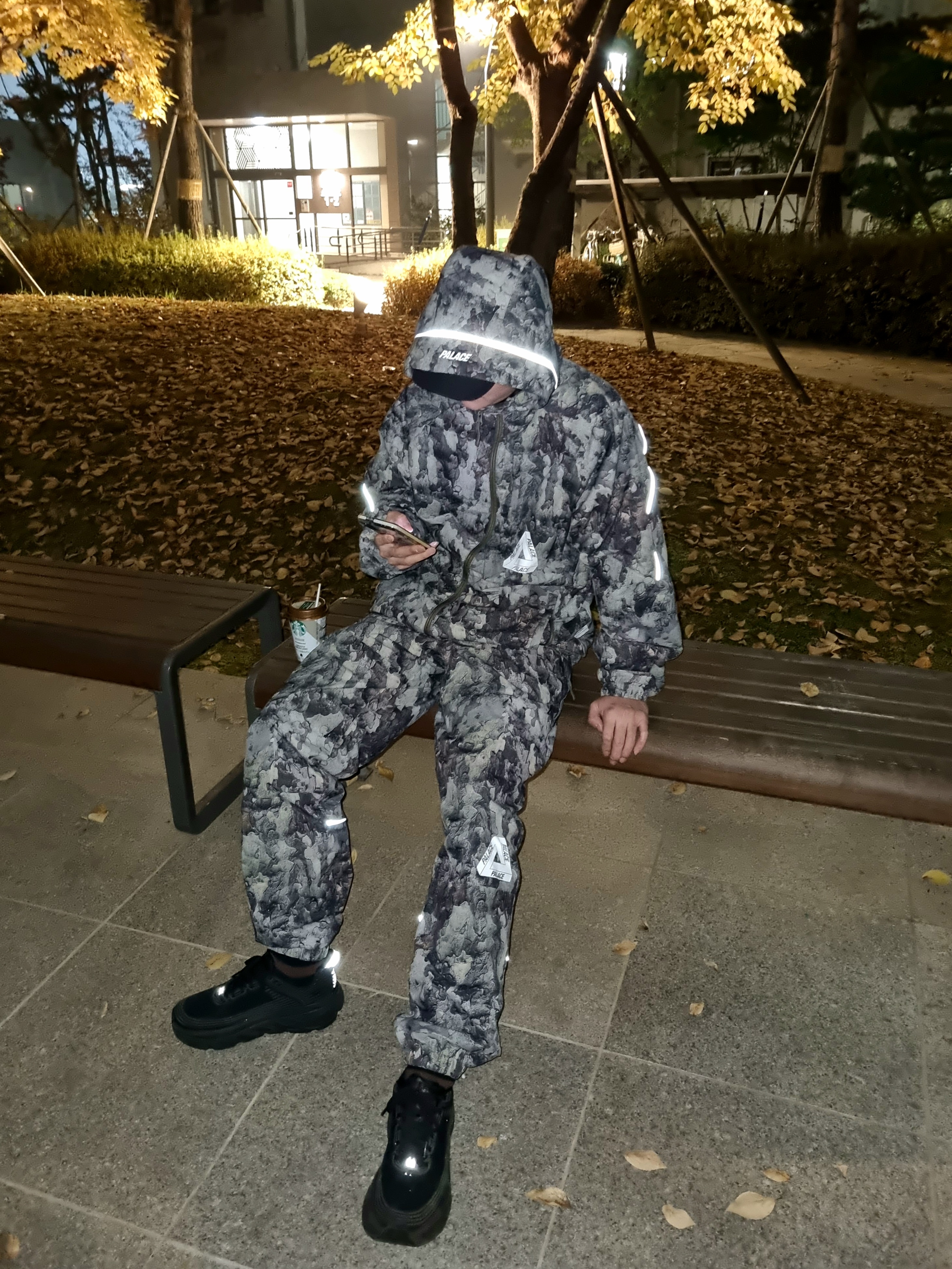 Palace Reflector Jacket Tree Camo - 22FW, Palace Reflector Bottoms Tree Camo - 22FW 착용 스타일