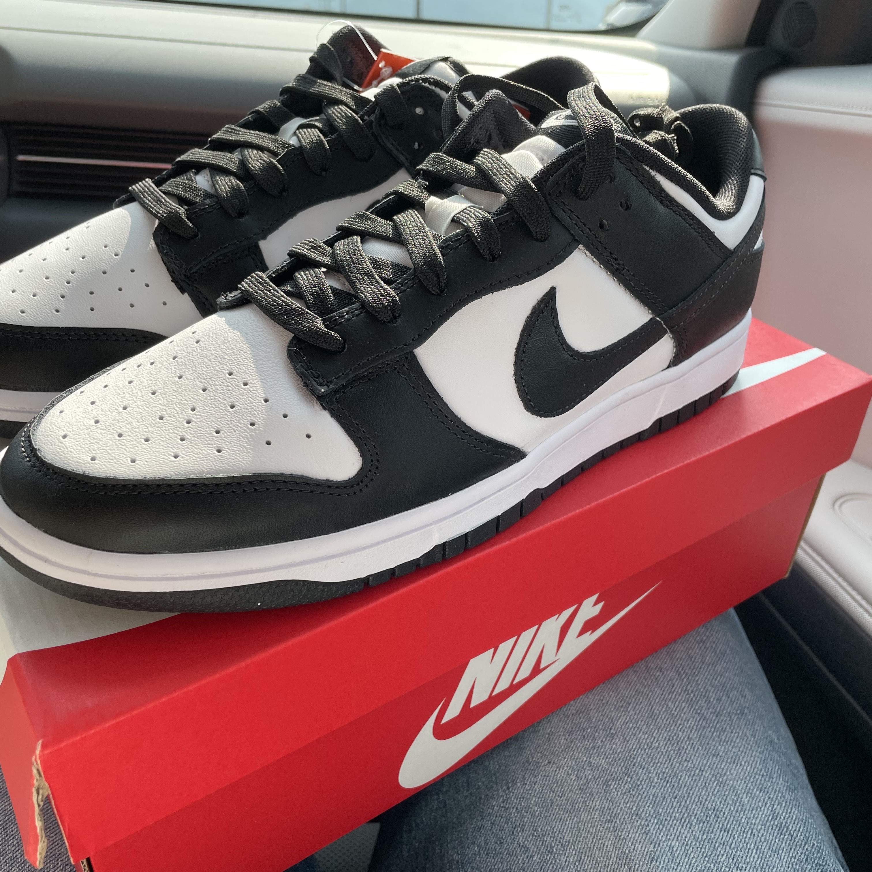 Nike Dunk Low Retro Black 착용 스타일
