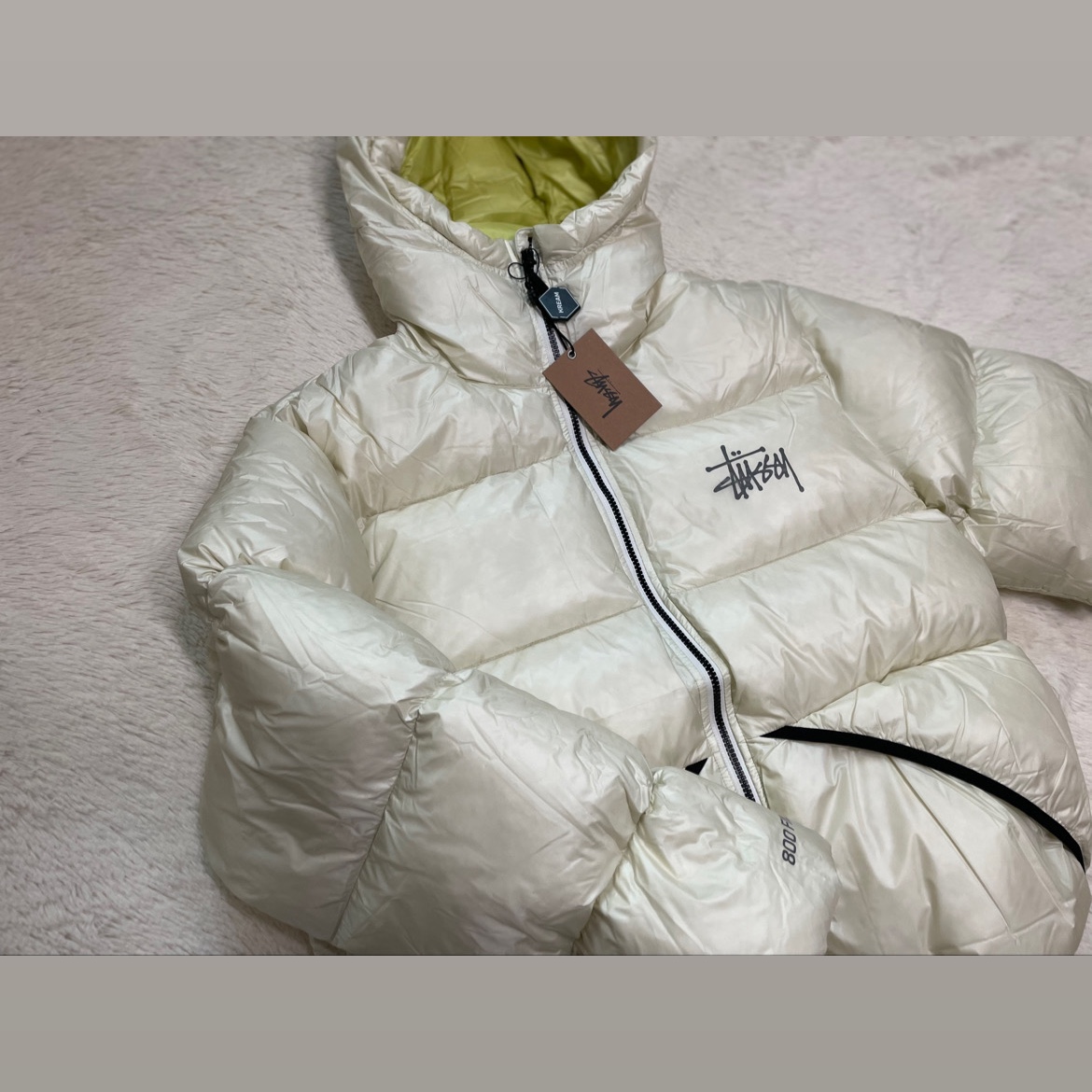 Stussy Micro Ripstop Down Parka Bone 착용 스타일