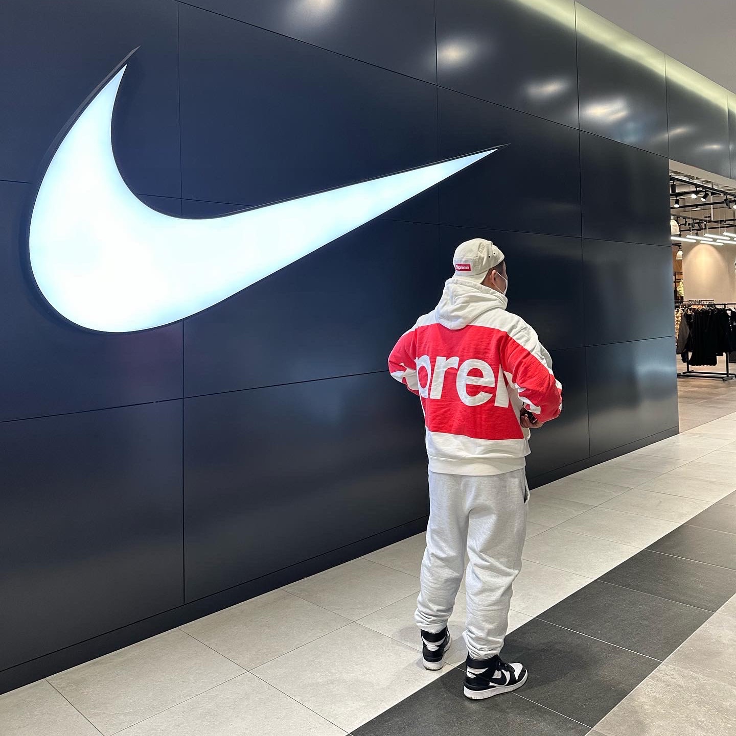 Nike x Ambush Dunk High Black, Supreme Big Logo Hooded Sweatshirt White - 21SS 착용 스타일