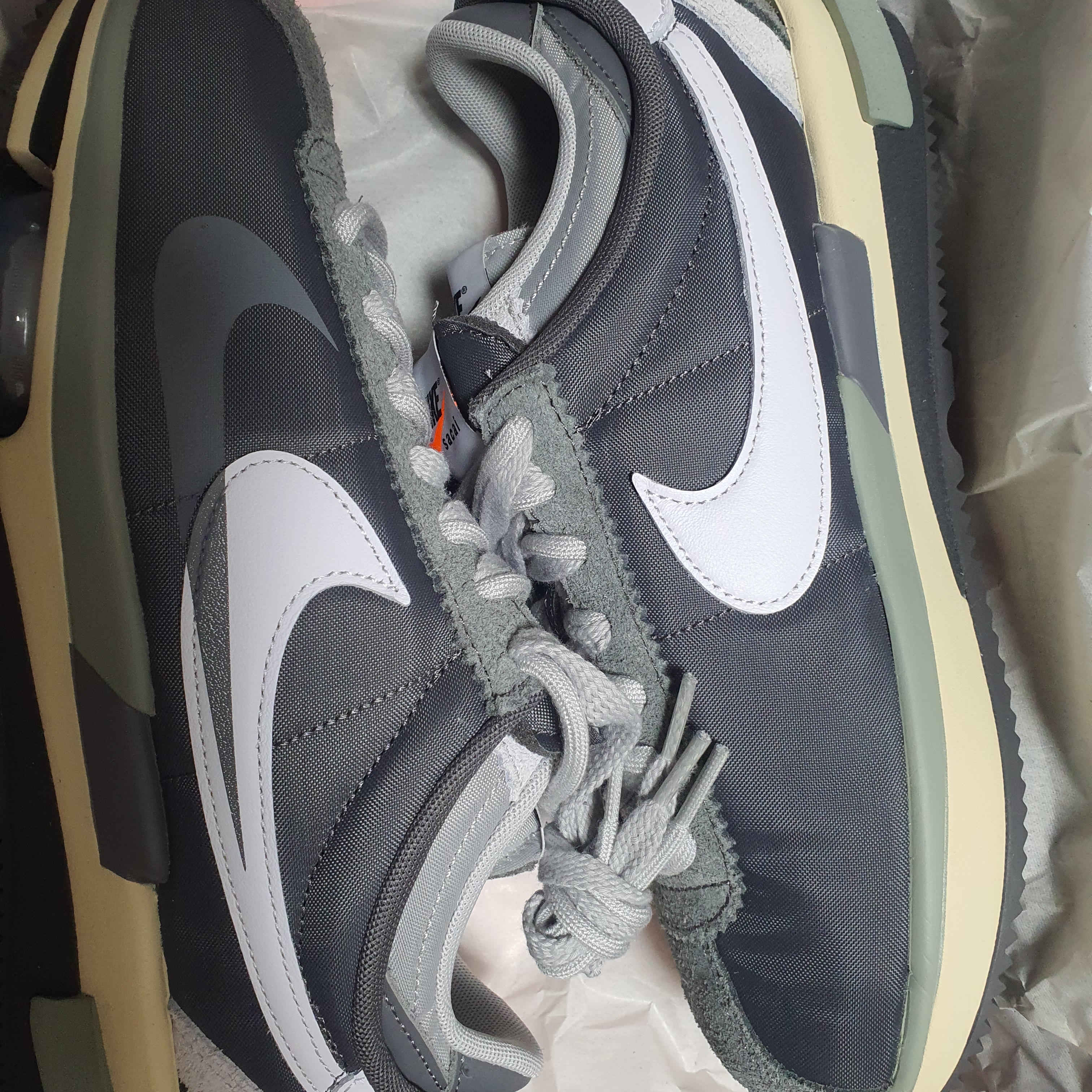Nike x Sacai Zoom Cortez SP Iron Grey 착용 스타일