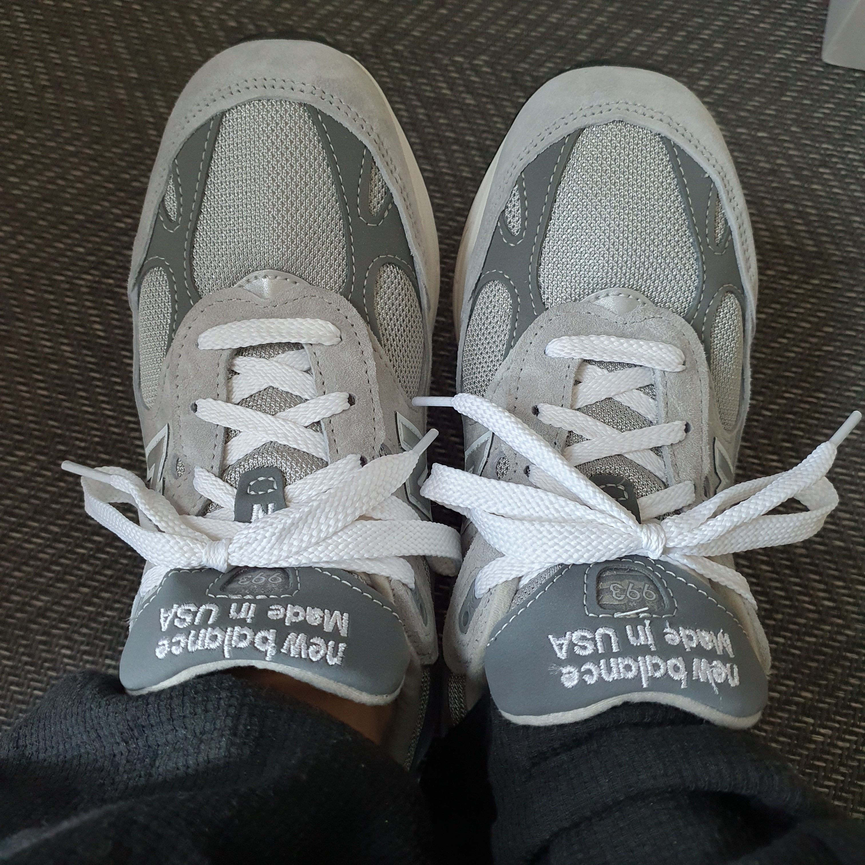 (W) New Balance 993 Made in USA Grey - B Standard 착용 스타일 - 1
