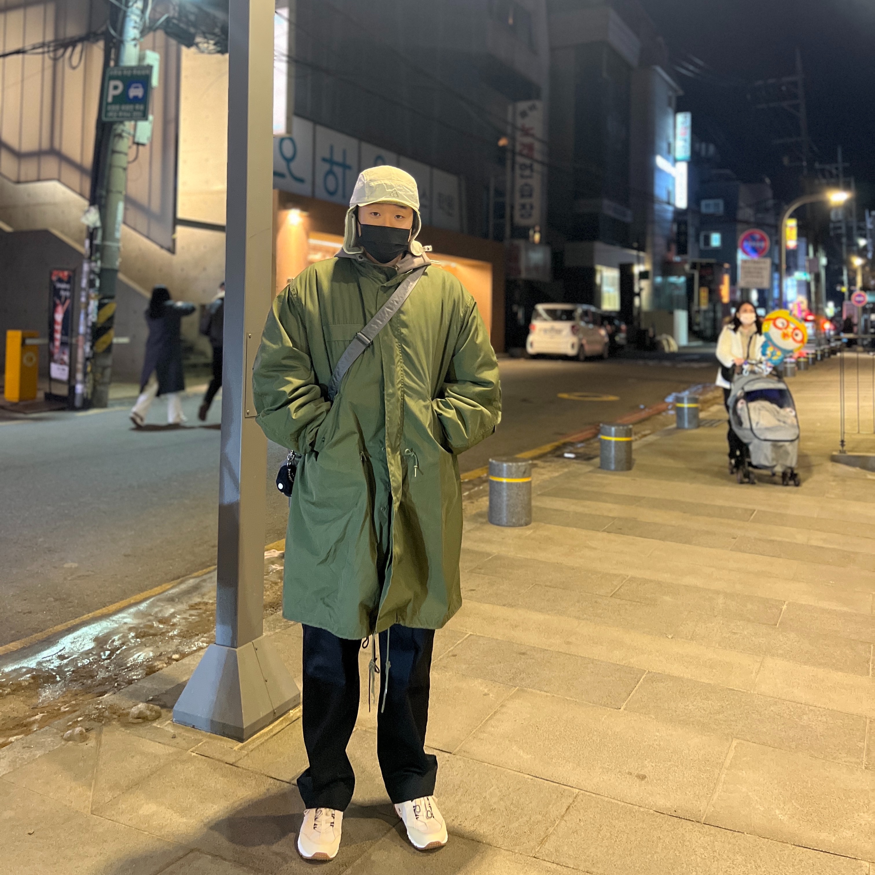 Nike ACG Warm AW84 Cap Light Stone, Nike ACG Therma-Fit Pullover Fleece Hoodie Olive Grey - Asia 착용 스타일 - 2