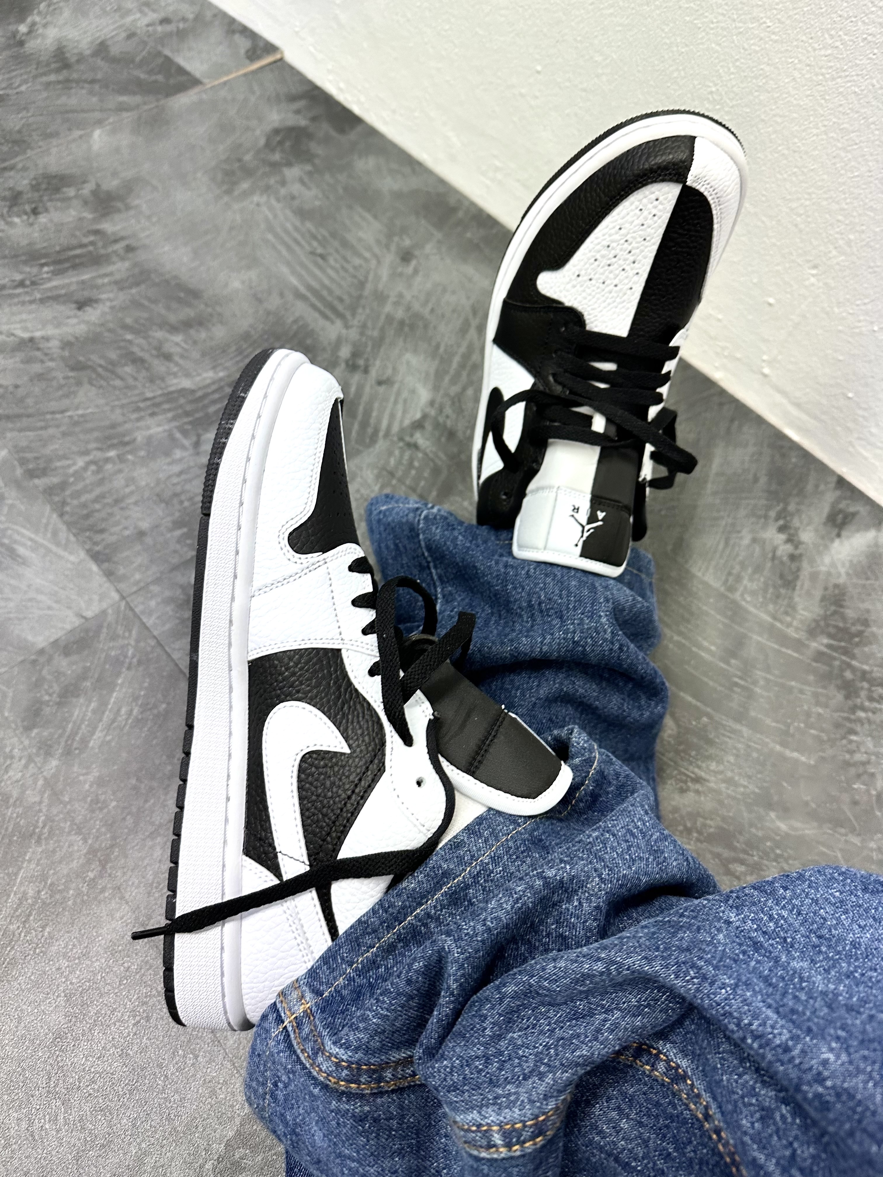 (W) Jordan 1 Low SE Black White 착용 스타일