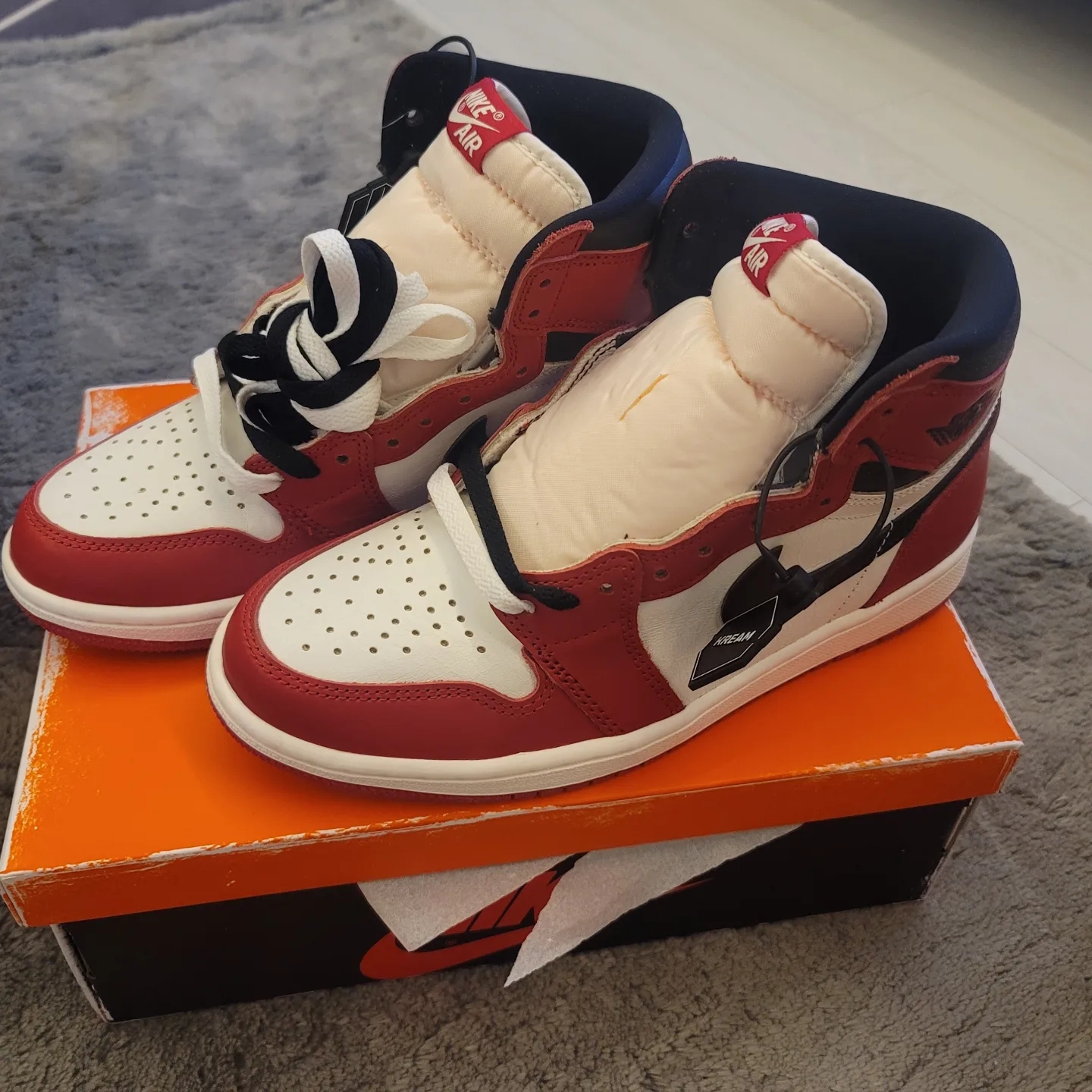 Jordan 1 Retro High OG Chicago 2022 착용 스타일 - 3