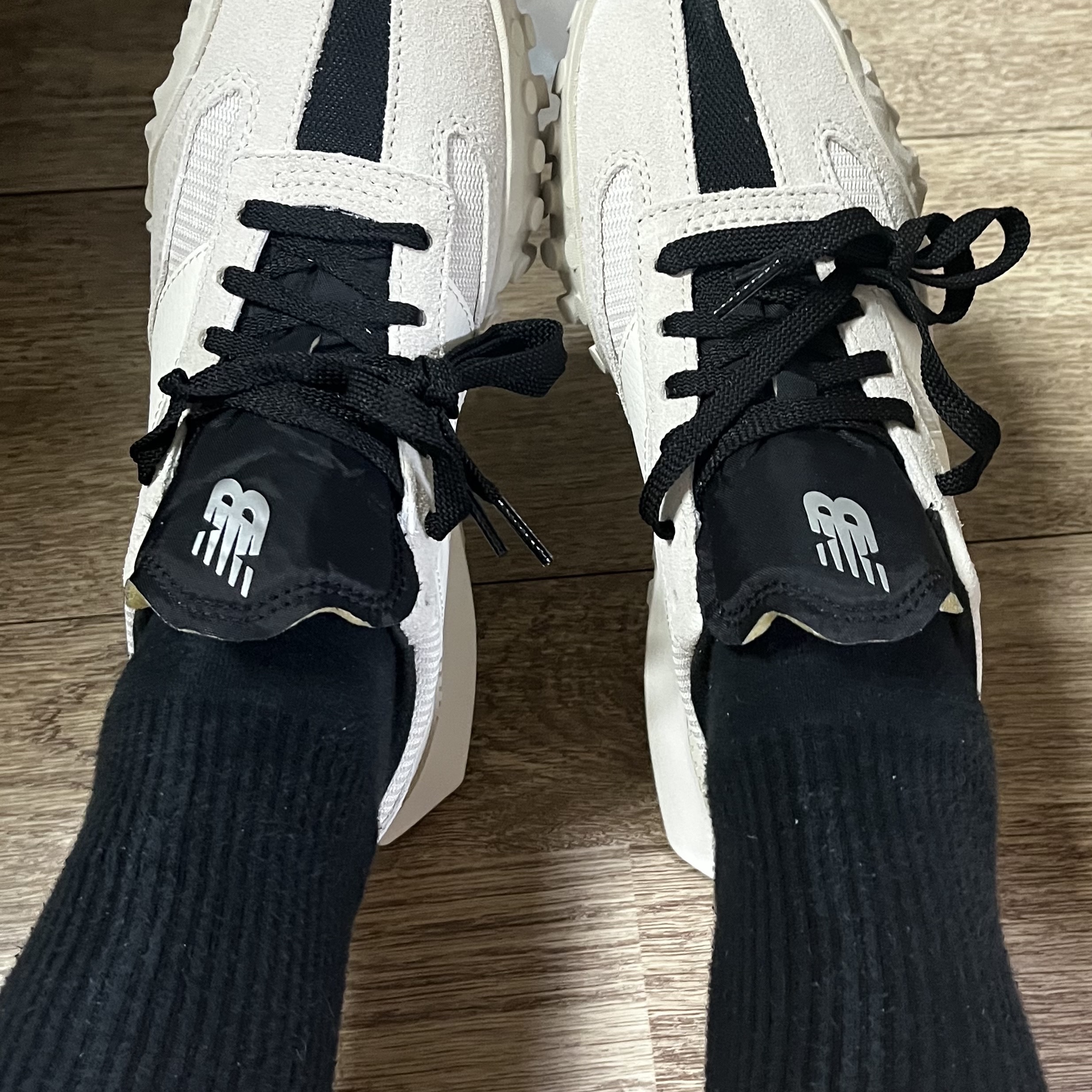 New Balance XC-72 Moonbeam Black 착용 스타일 - 2