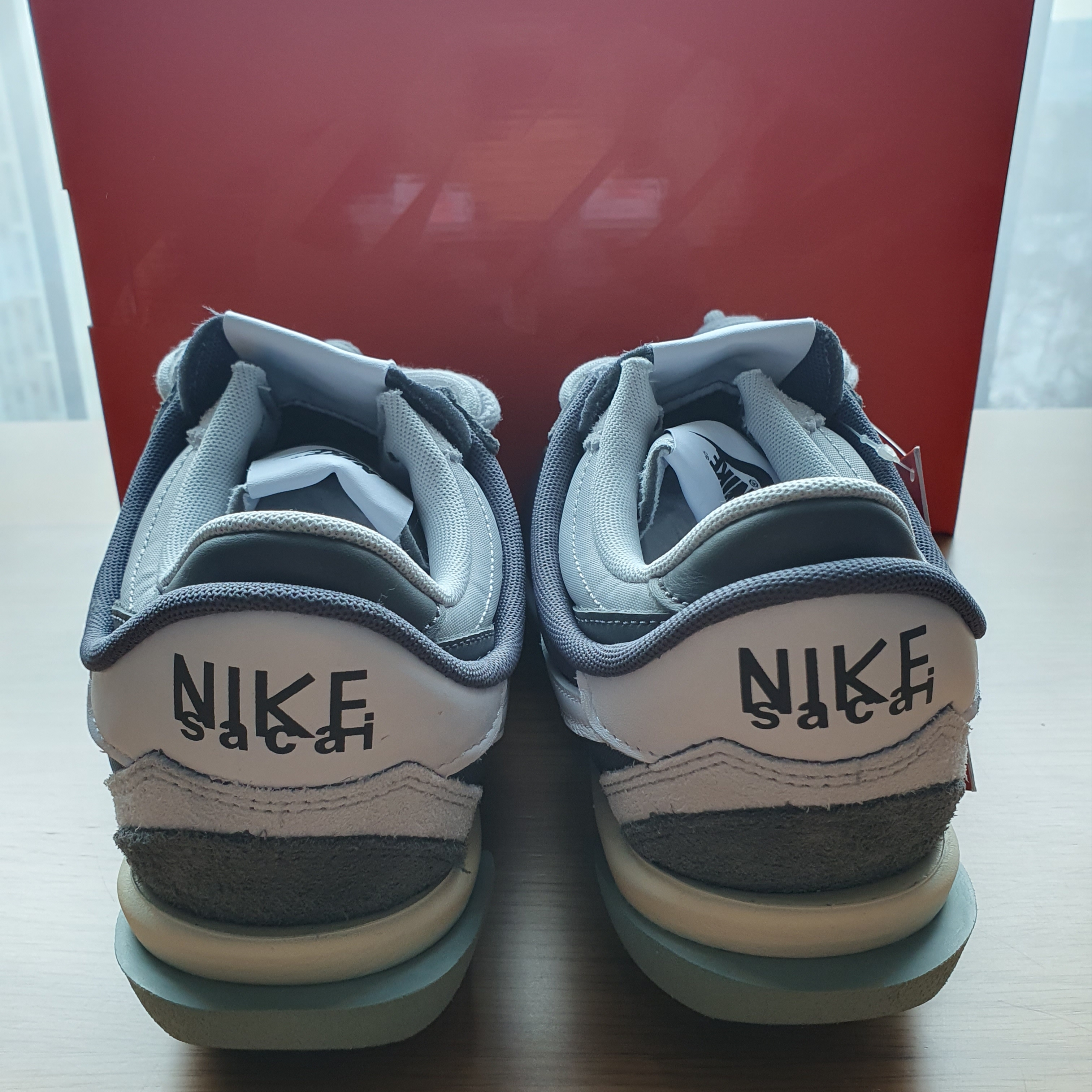 Nike x Sacai Zoom Cortez SP Iron Grey 착용 스타일 - 3