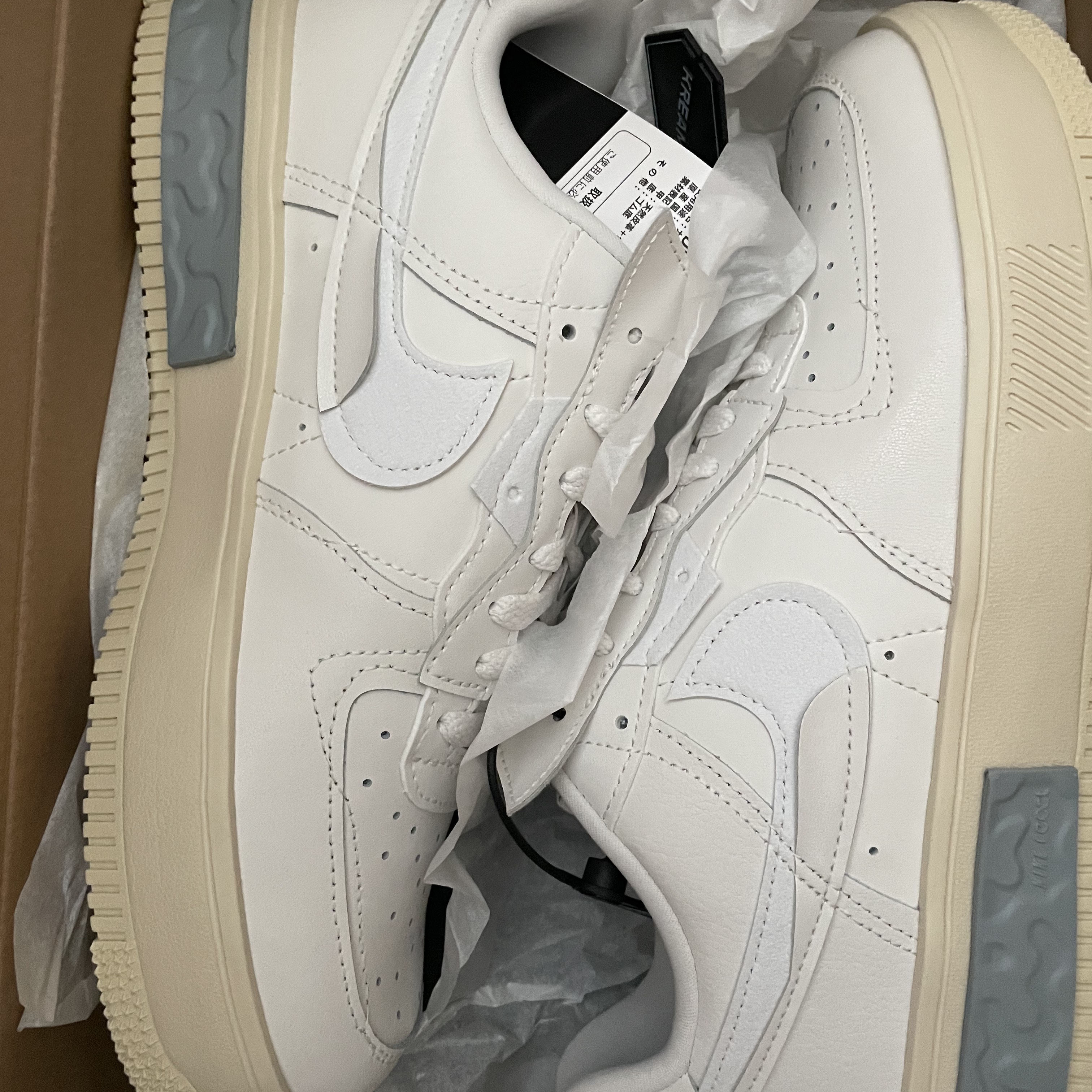 (W) Nike Air Force 1 Fontanka Phantom 착용 스타일