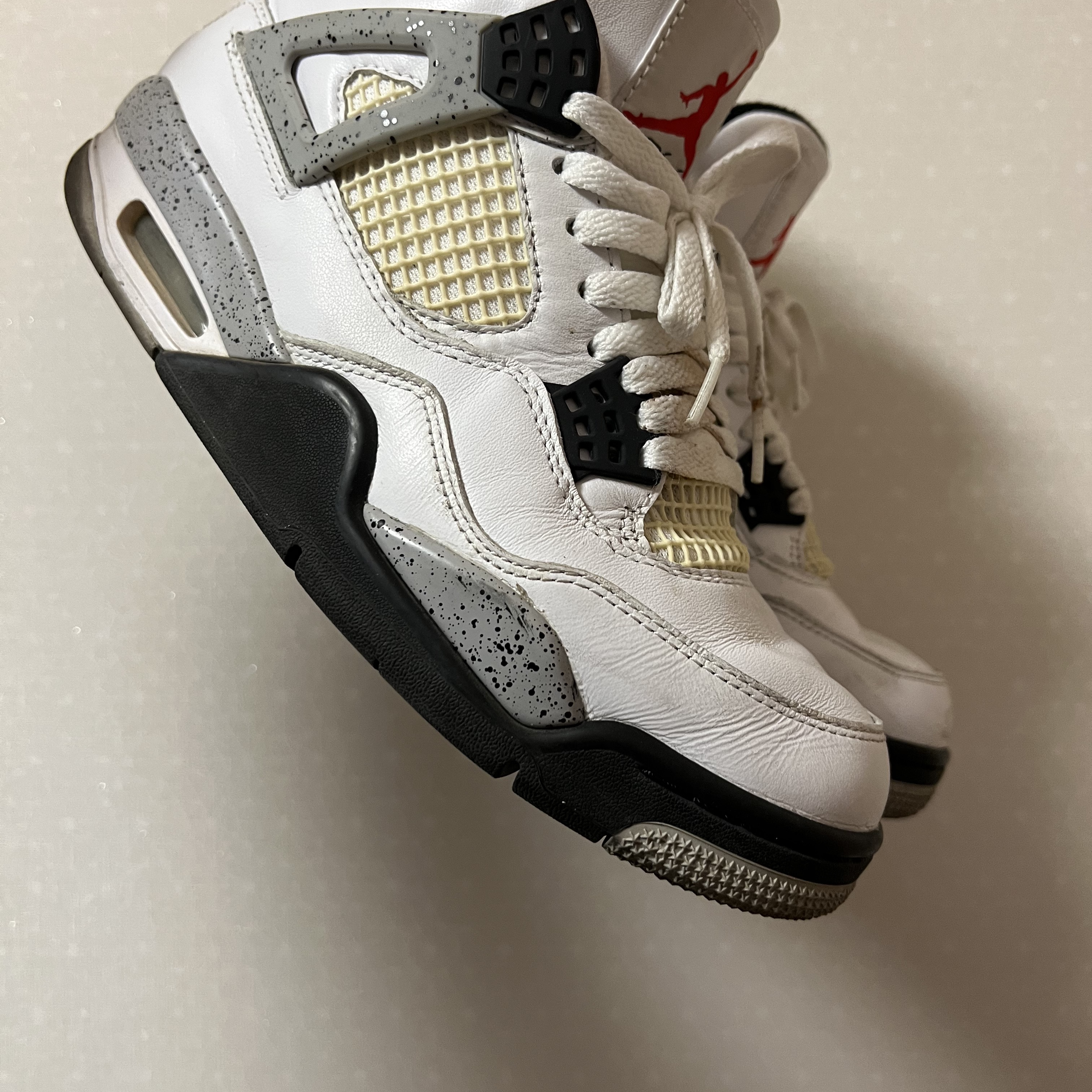 Jordan 4 Retro OG White Cement 2016, (GS) Jordan 4 Retro OG White Cement 2016 착용 스타일 - 1