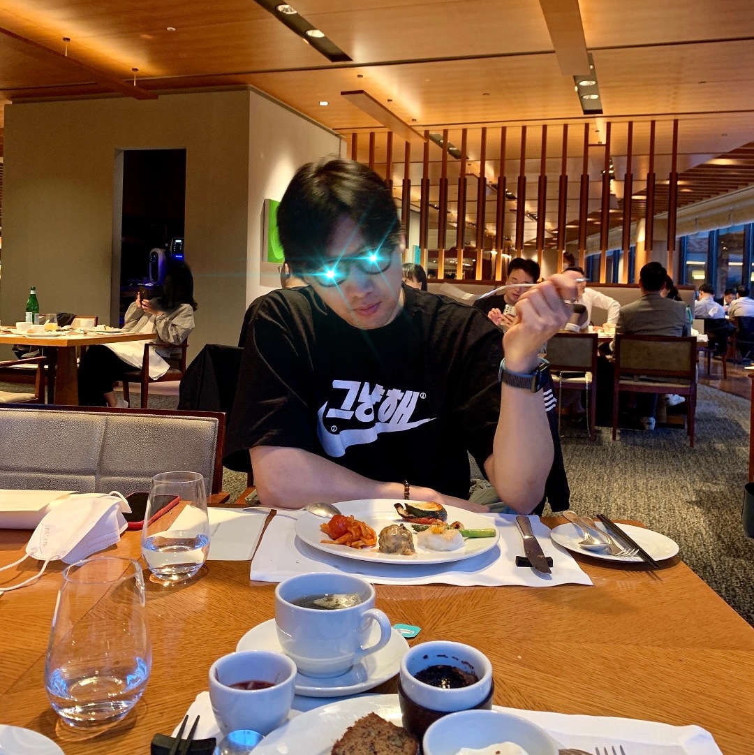 LUCKyGUy님의 스타일