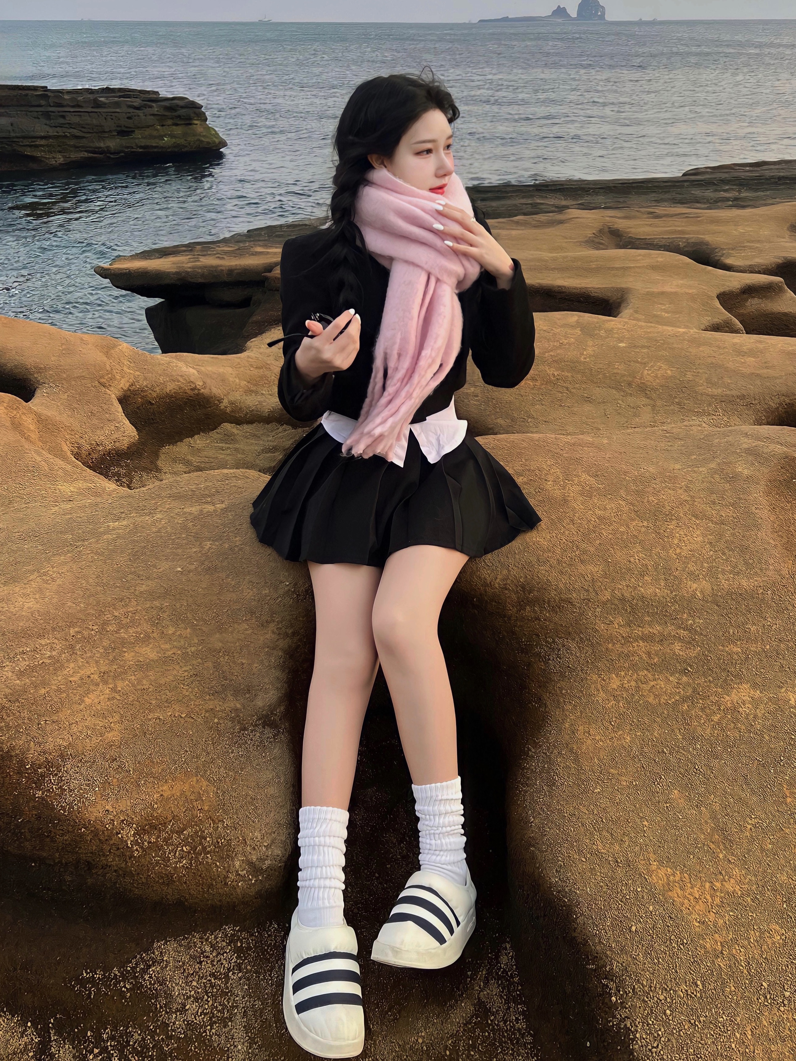Adidas Puffylette Off White 착용 스타일