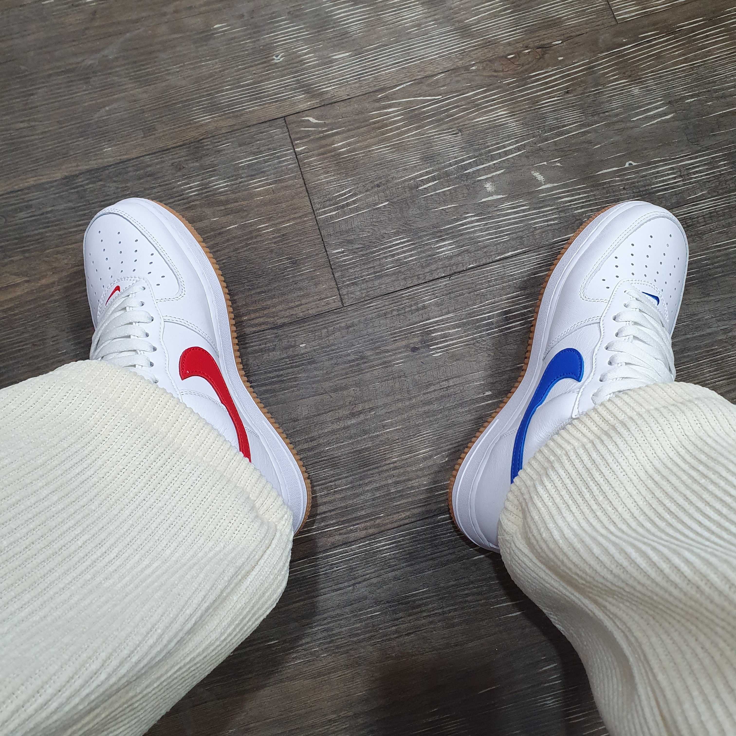 Nike Air Force 1 Low Retro Color of the Month Varsity Royal 착용 스타일