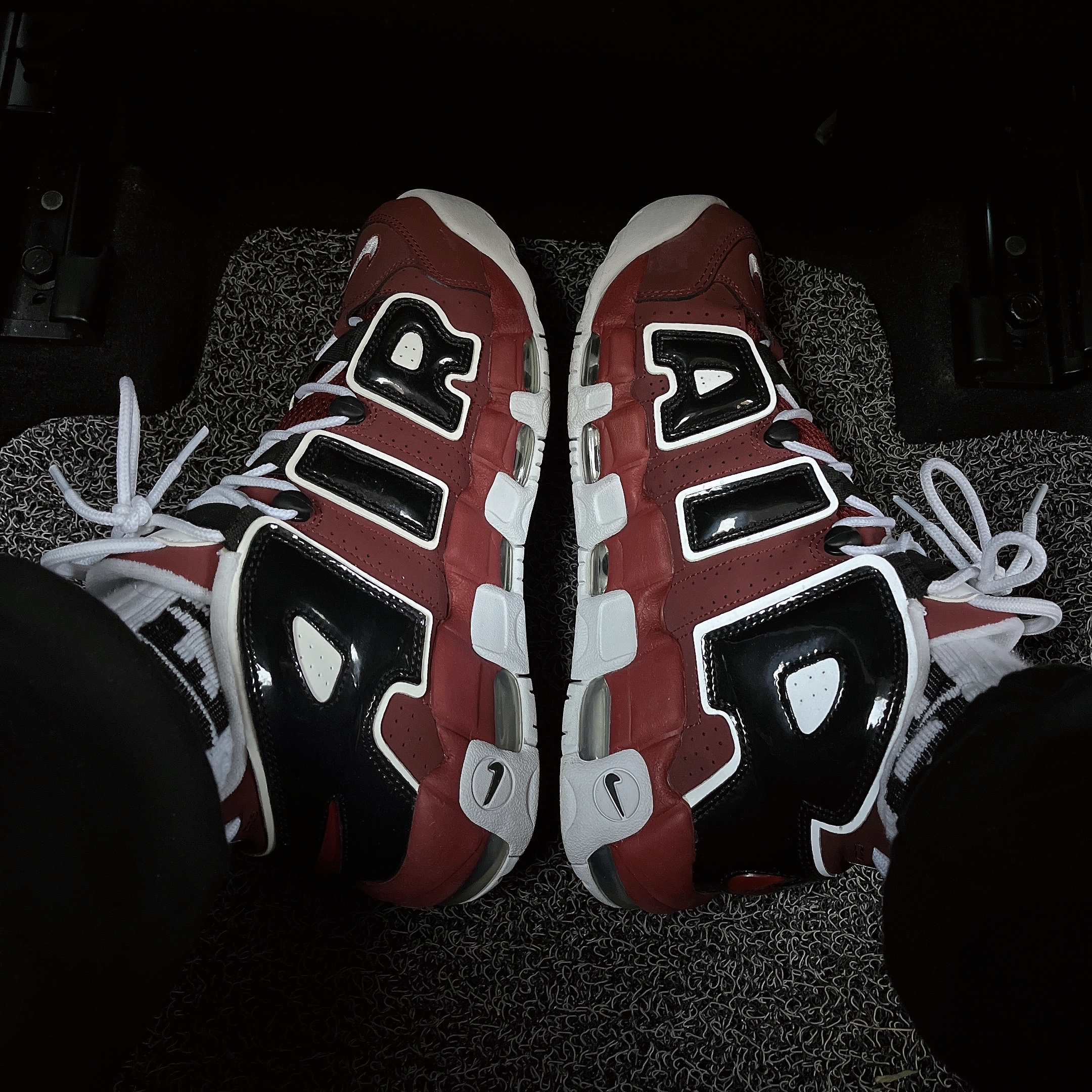 Nike Air More Uptempo 96 Bulls 2021 착용 스타일 - 1