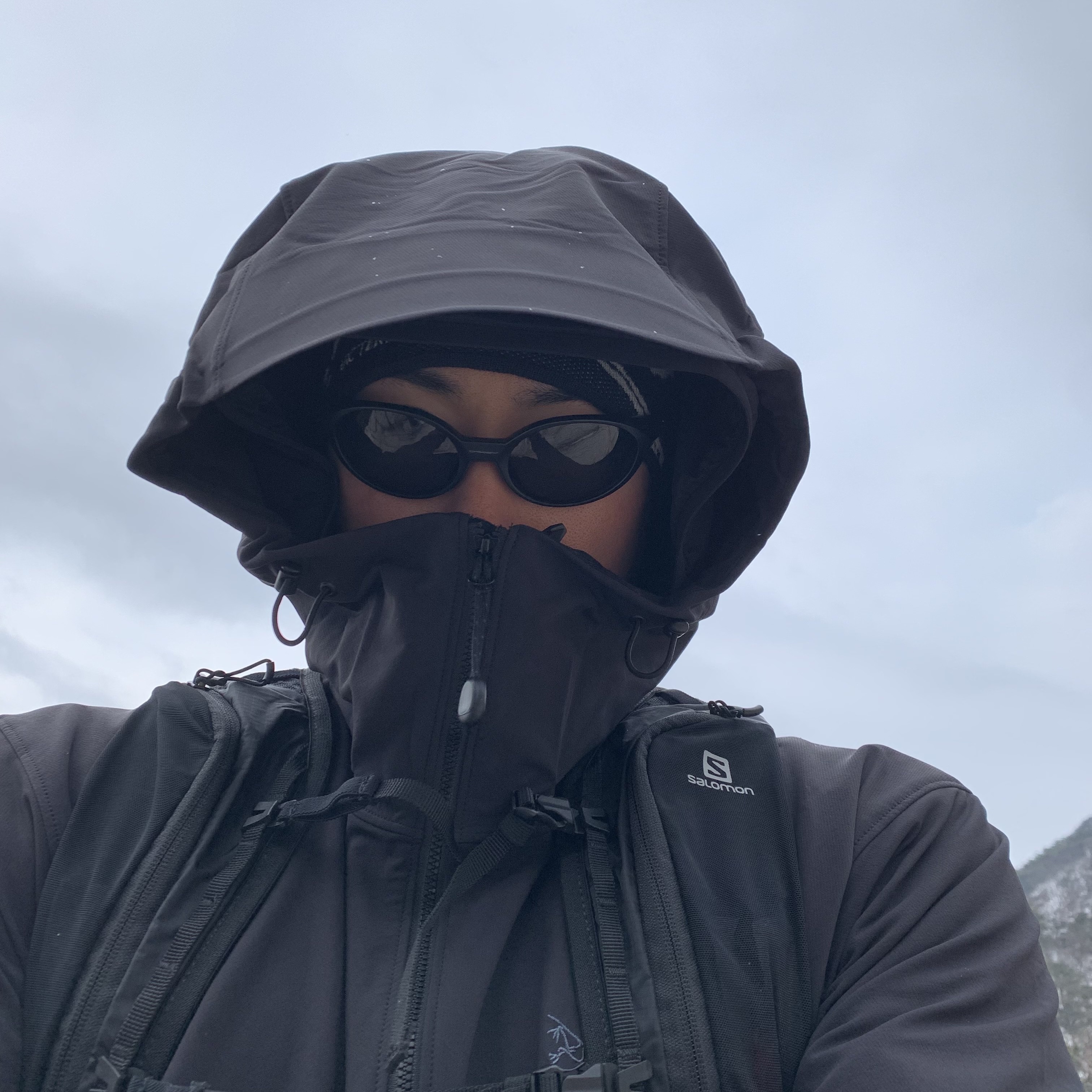 Arc'teryx Gamma LT Hoody Black, Arc'teryx Gamma AR Pants Black 착용 스타일 - 2