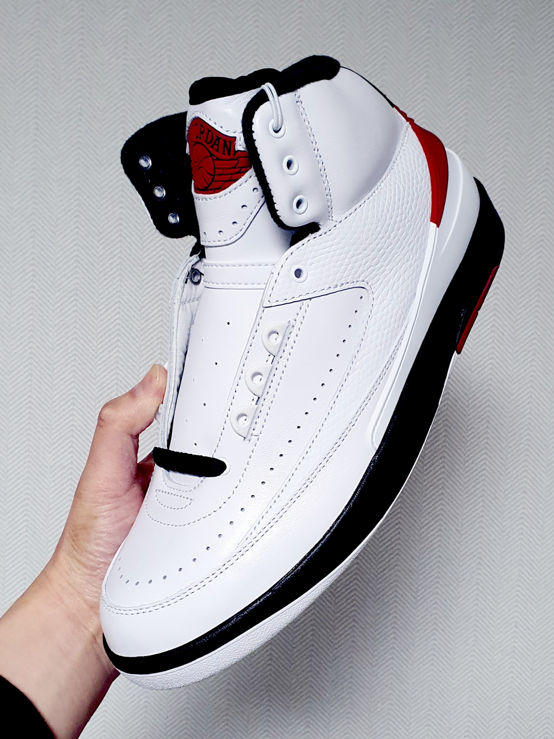 Jordan 2 Retro OG Chicago 착용 스타일