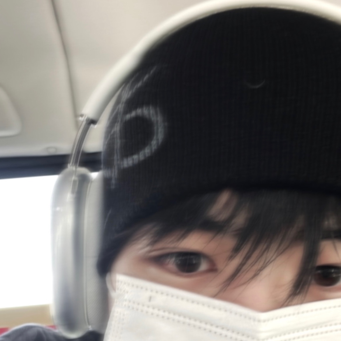 Apple AirPods Max Lightning Silver (Korean Ver.) 착용 스타일