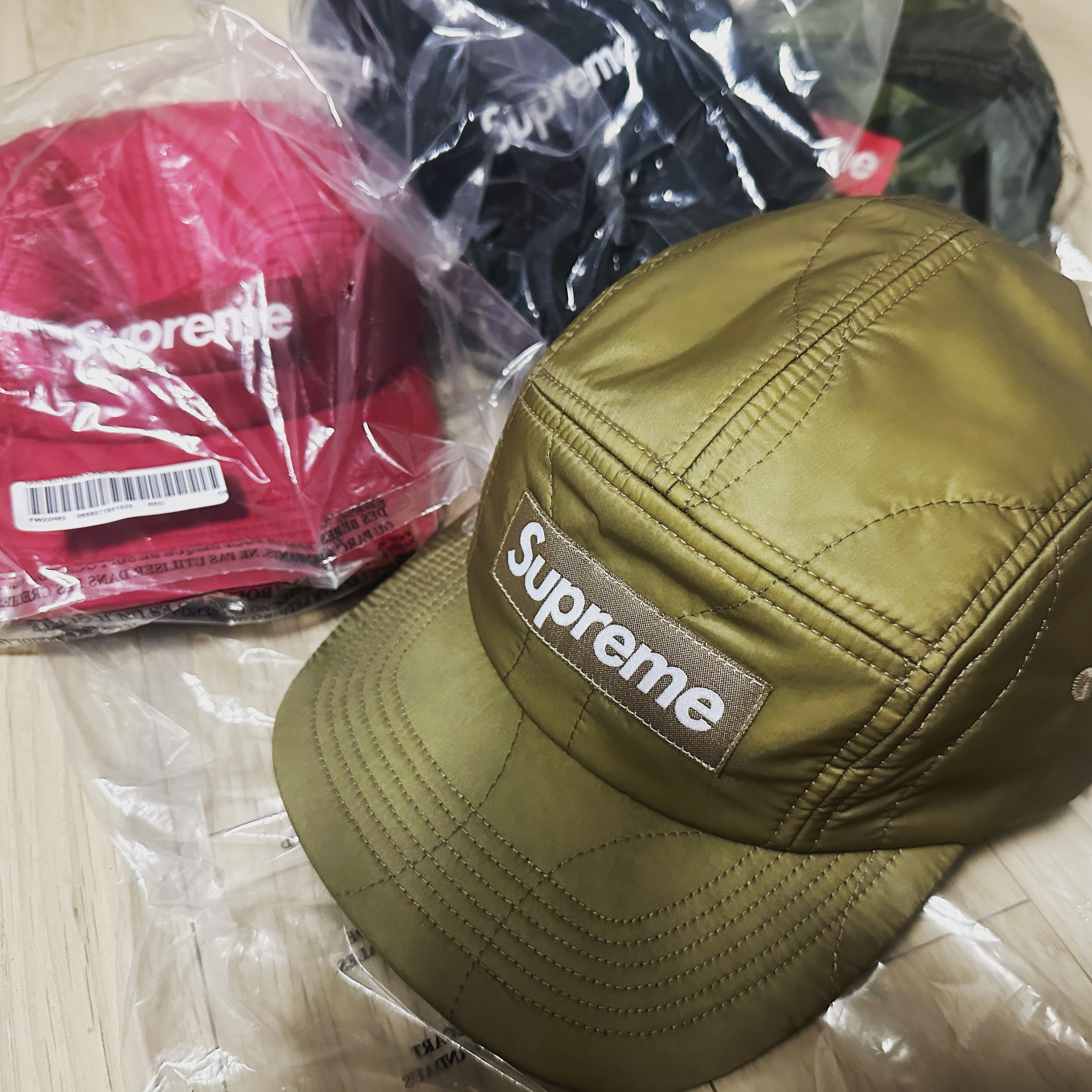 Supreme Quilted Liner Camp Cap Red - 22FW, Supreme Quilted Liner Camp Cap Gold - 22FW 착용 스타일