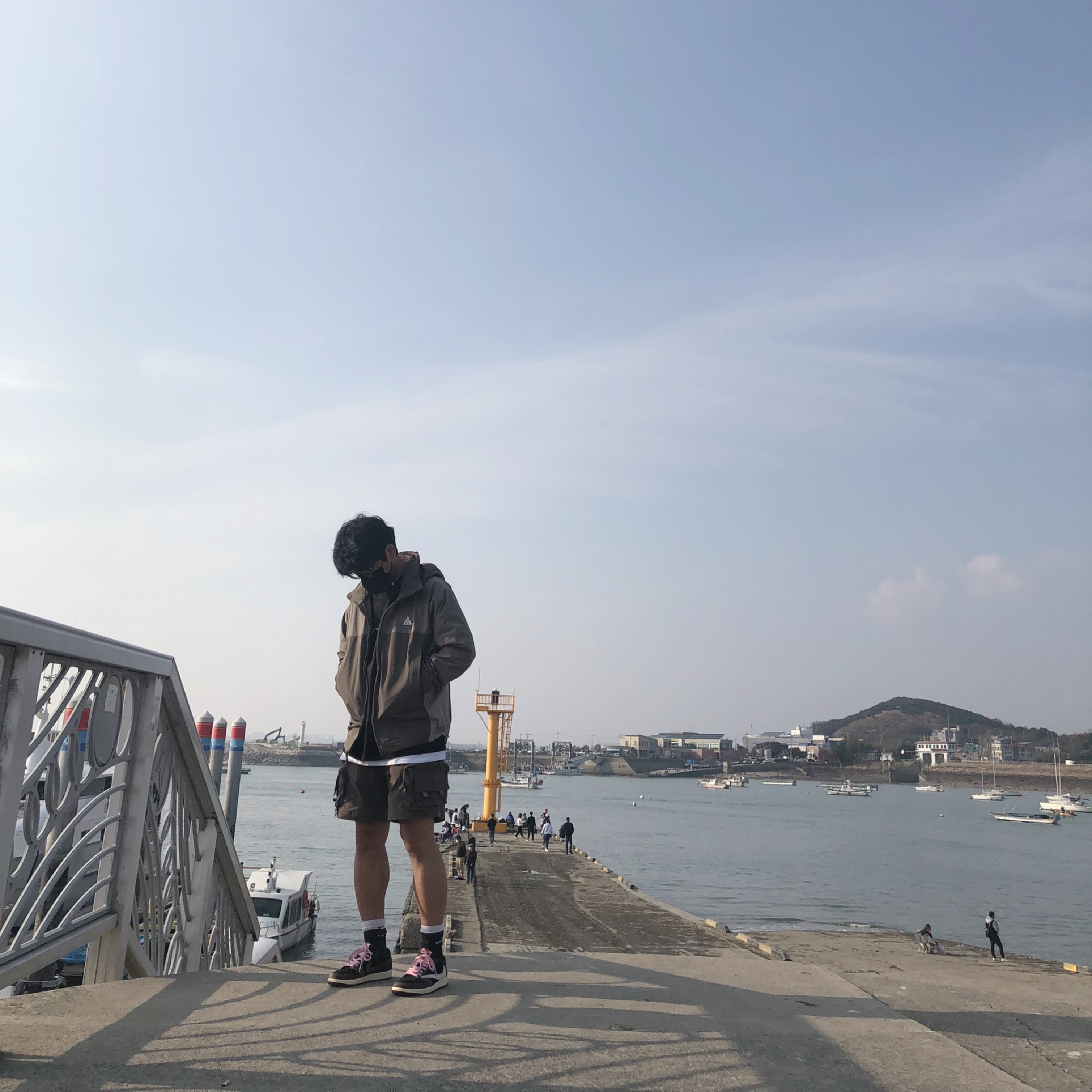 Jordan 1 x Travis Scott Retro Low OG SP Mocha, Nike ACG Sun Farer Jacket Ironstone - Asia 착용 스타일 - 2