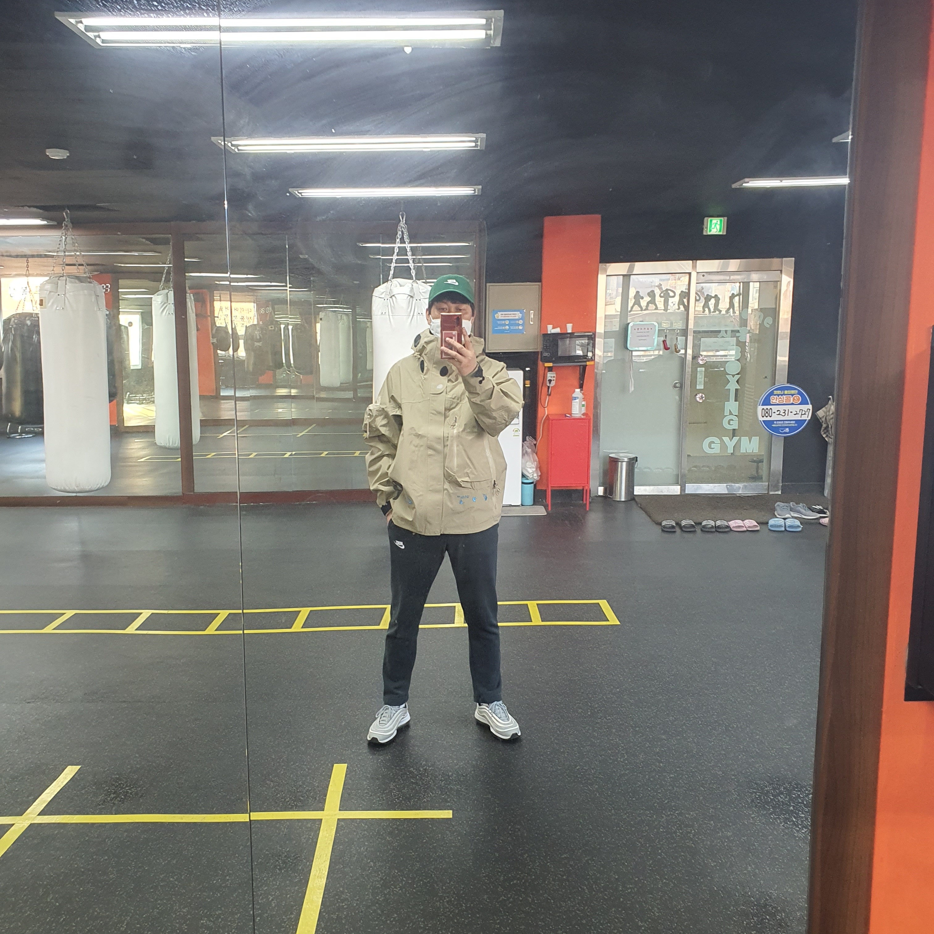 Nike x Off-White NRG Gore-Tex Jacket Khaki - Asia 착용 스타일