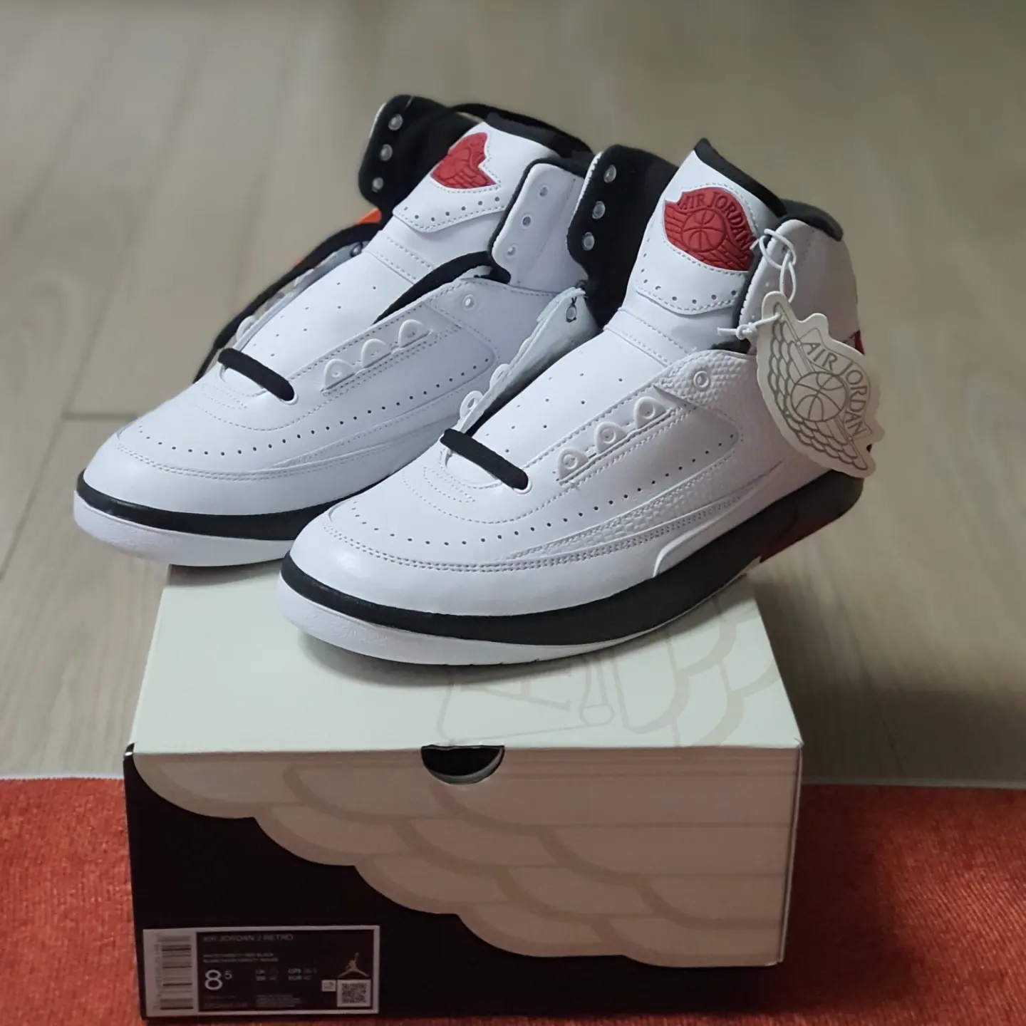 Jordan 2 Retro OG Chicago 착용 스타일 - 1
