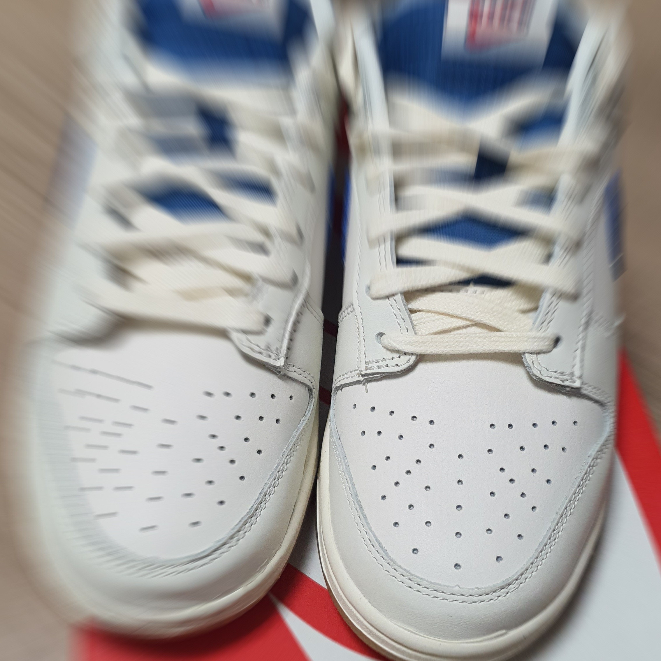 Nike Dunk Low SE Sail Dark Marina Blue 착용 스타일 - 3