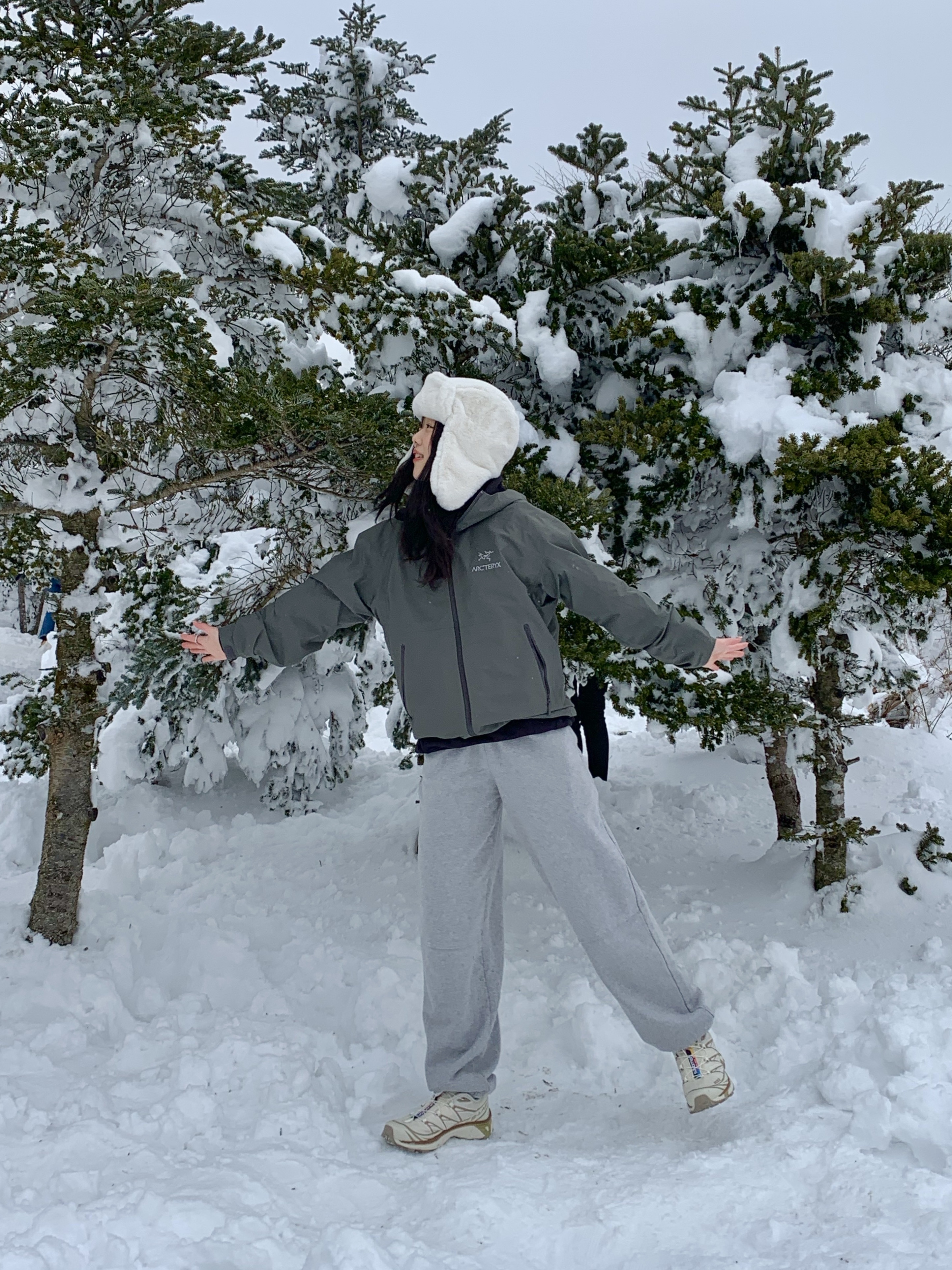 Arc'teryx x Beams Zeta SL Jacket Grey, Salomon XT-6 Turtledove 착용 스타일 - 2