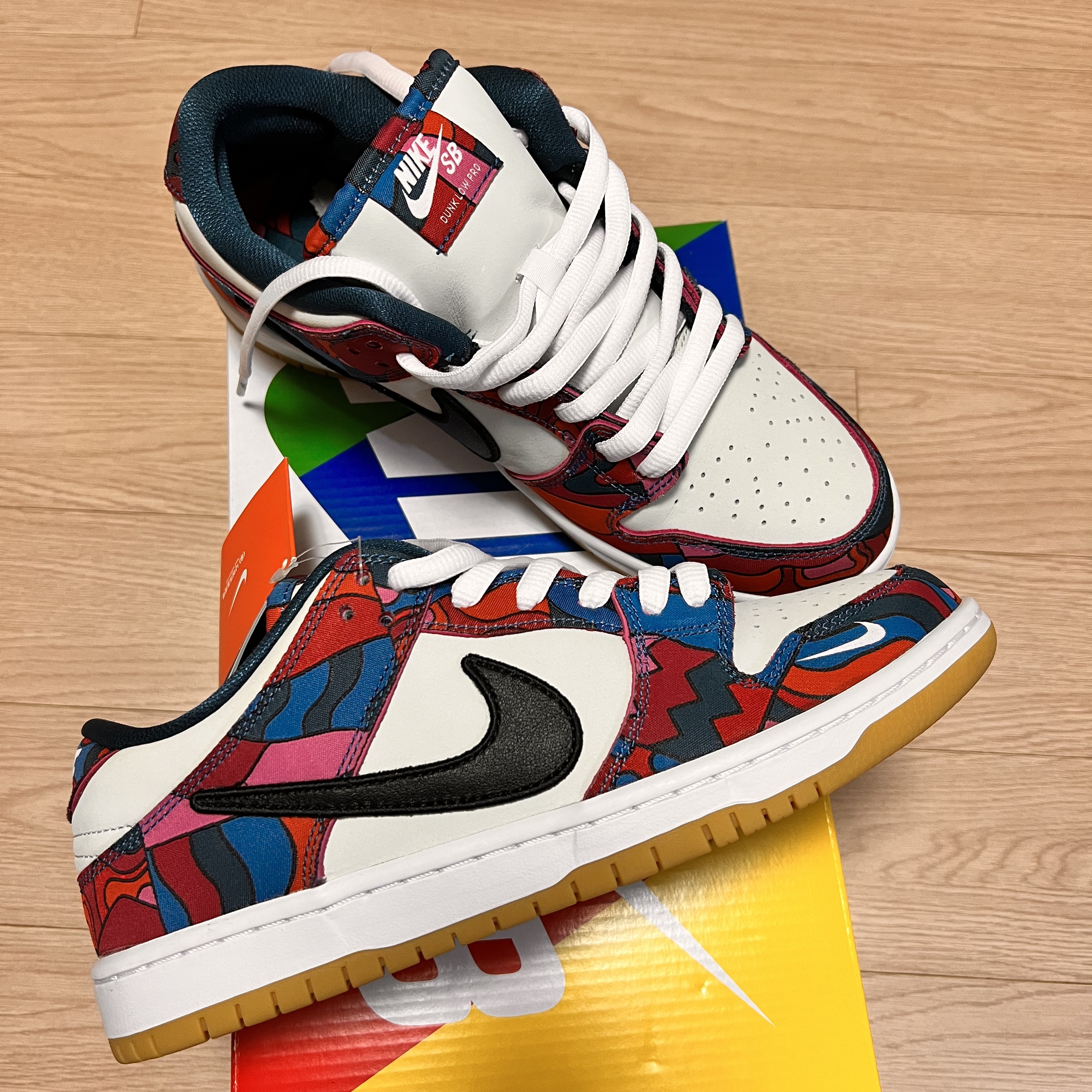 Nike x Parra SB Dunk Low Pro Abstract Art 착용 스타일 - 2
