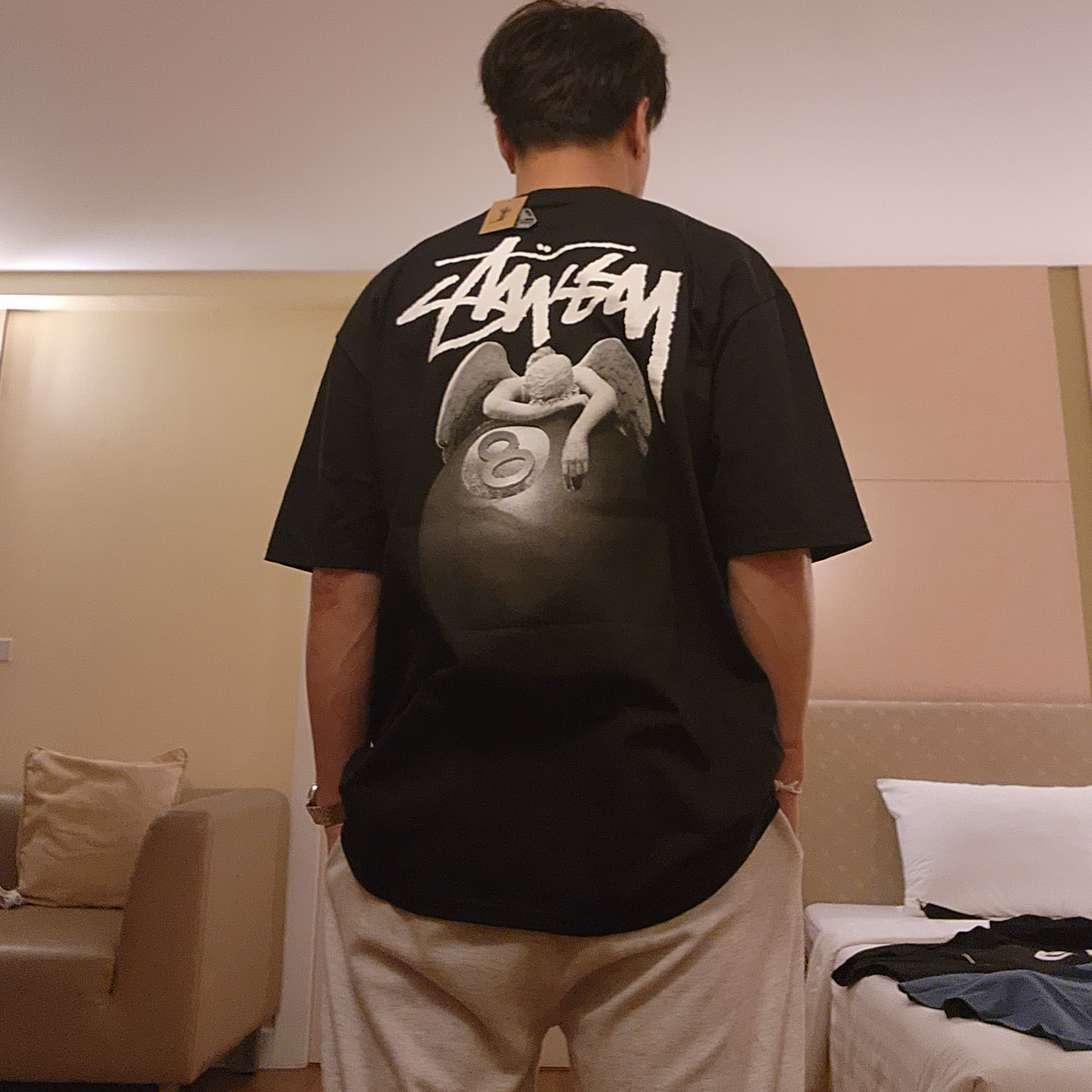 Stussy Angel T-Shirt Black 착용 스타일 - 2