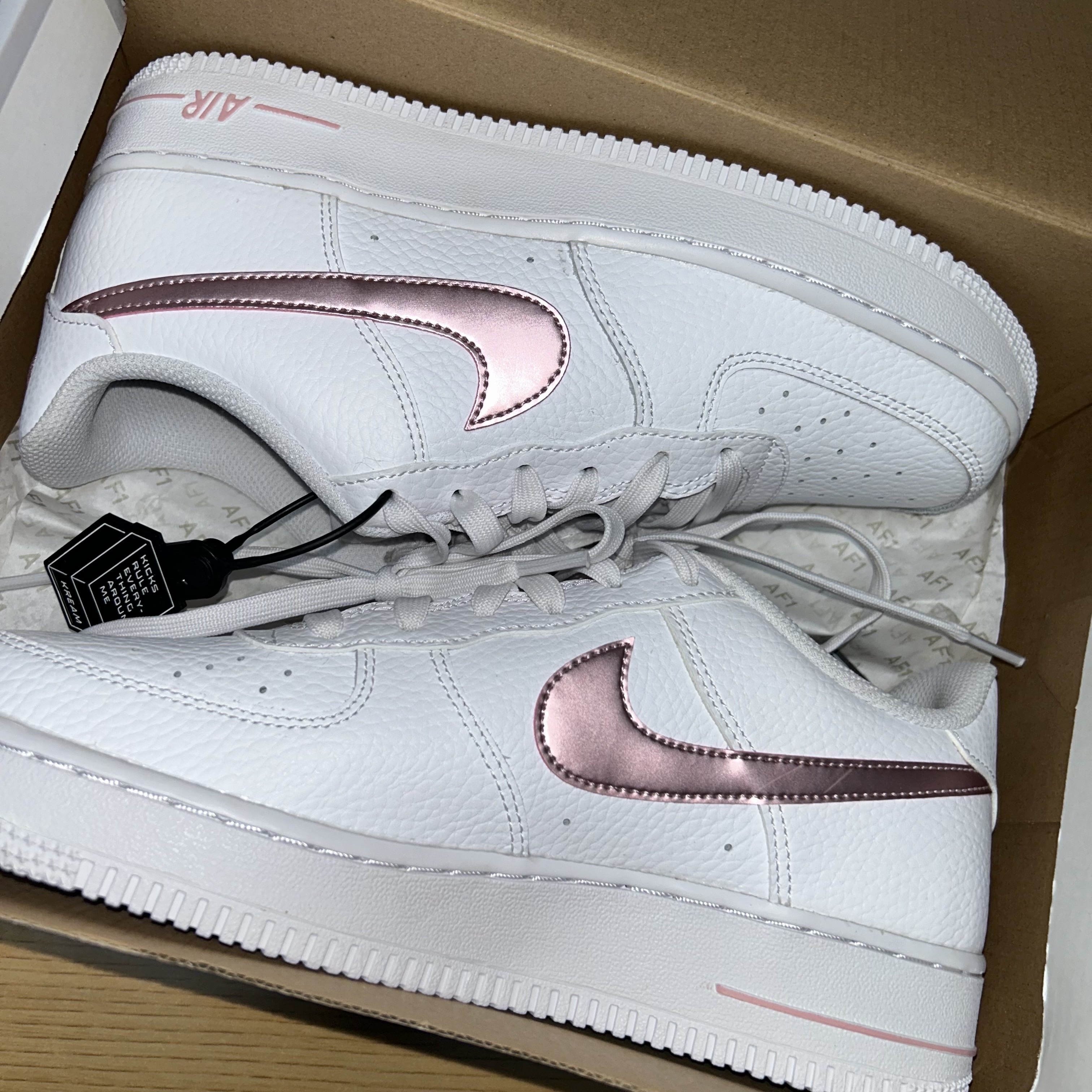 (GS) Nike Air Force 1 Pink Glaze 착용 스타일