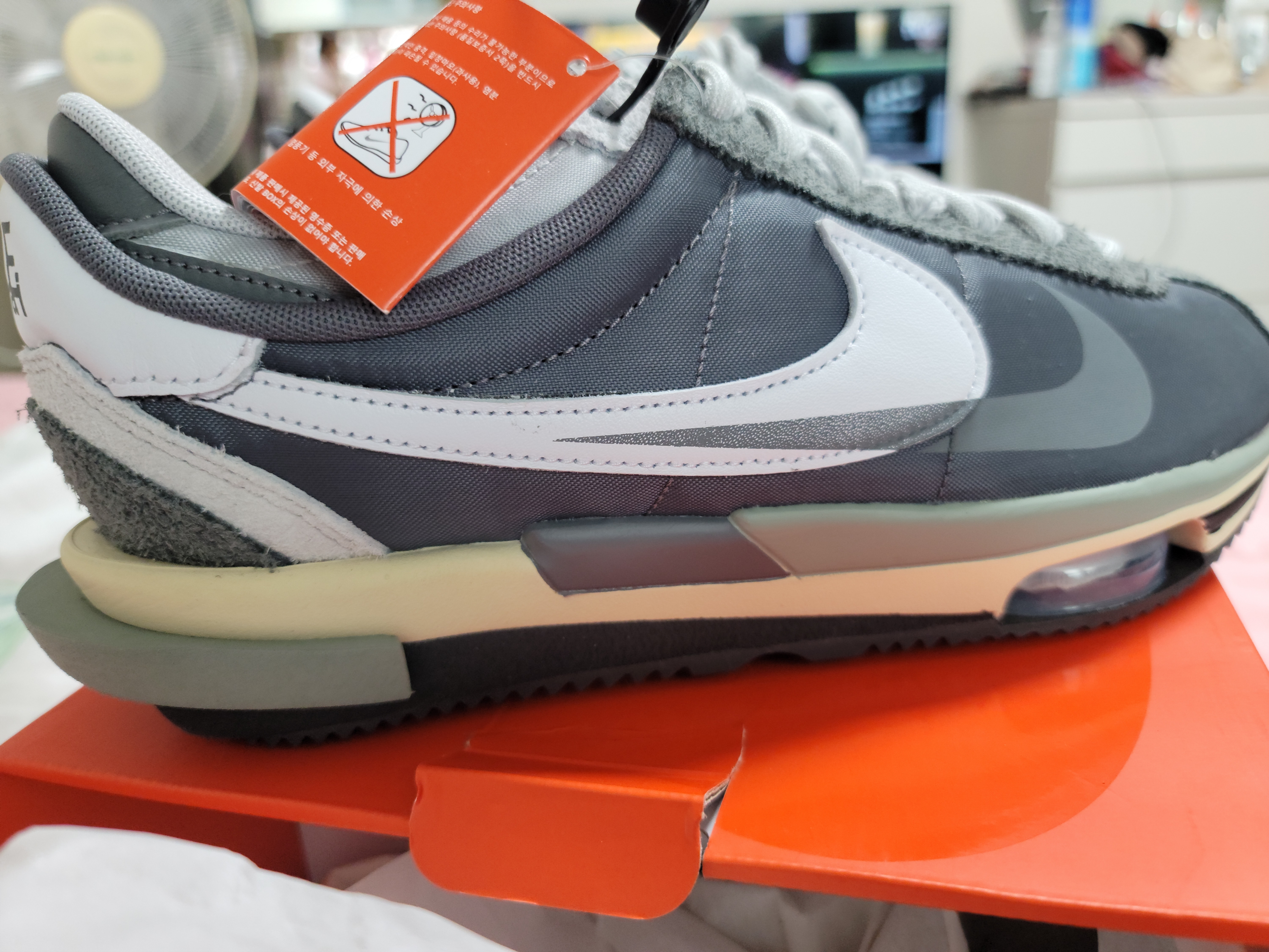 Nike x Sacai Zoom Cortez SP Iron Grey 착용 스타일