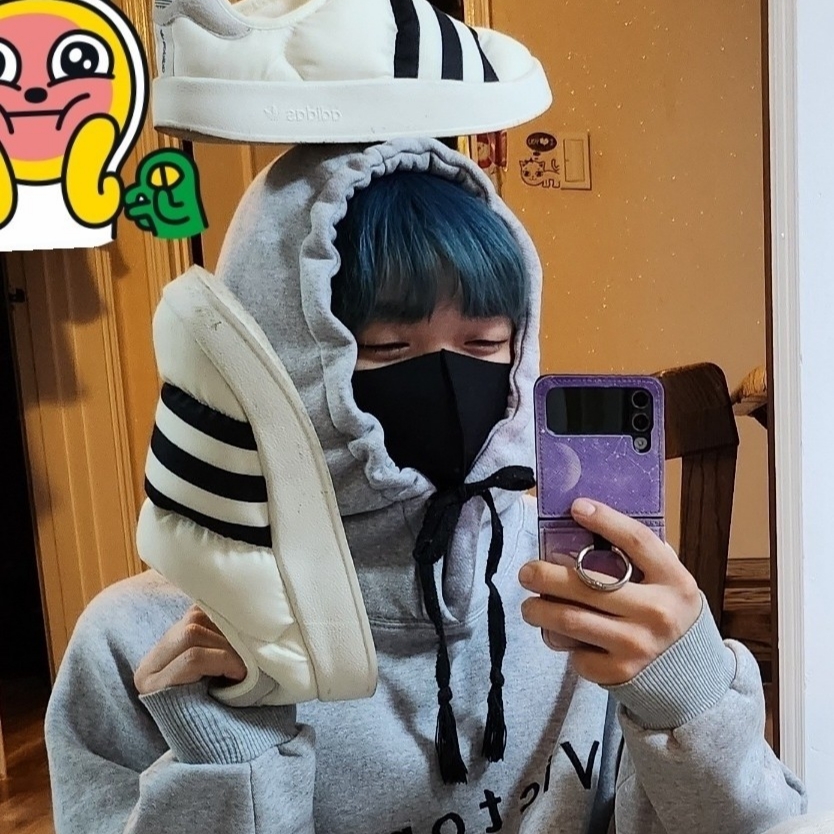 Adidas Puffylette Off White 착용 스타일 - 1