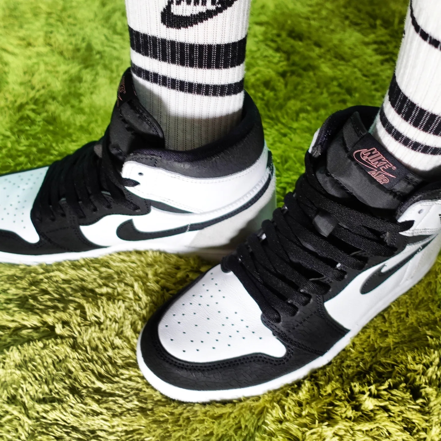 Jordan 1 Retro High OG Bleached Coral 착용 스타일 - 4