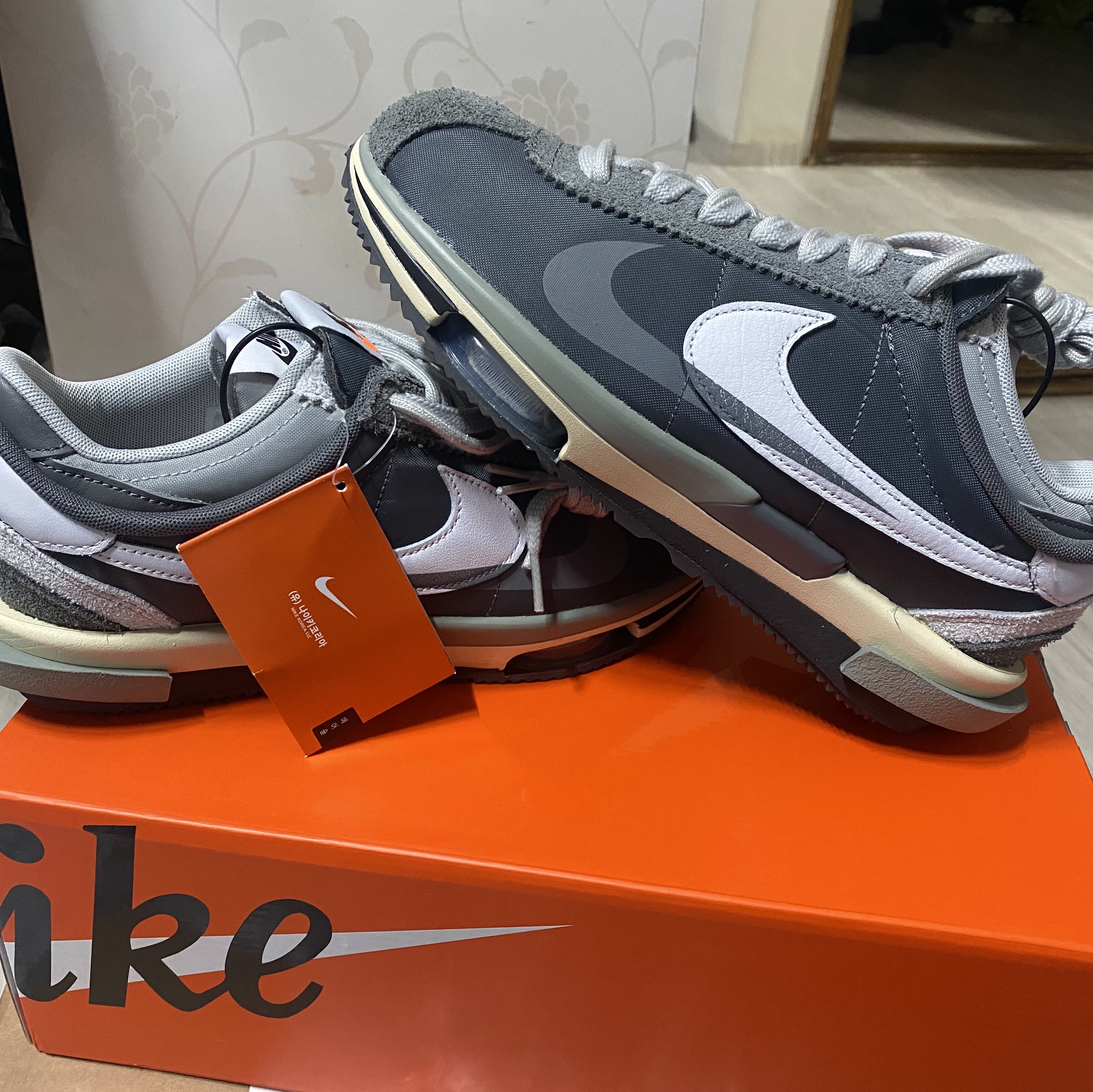 Nike x Sacai Zoom Cortez SP Iron Grey 착용 스타일
