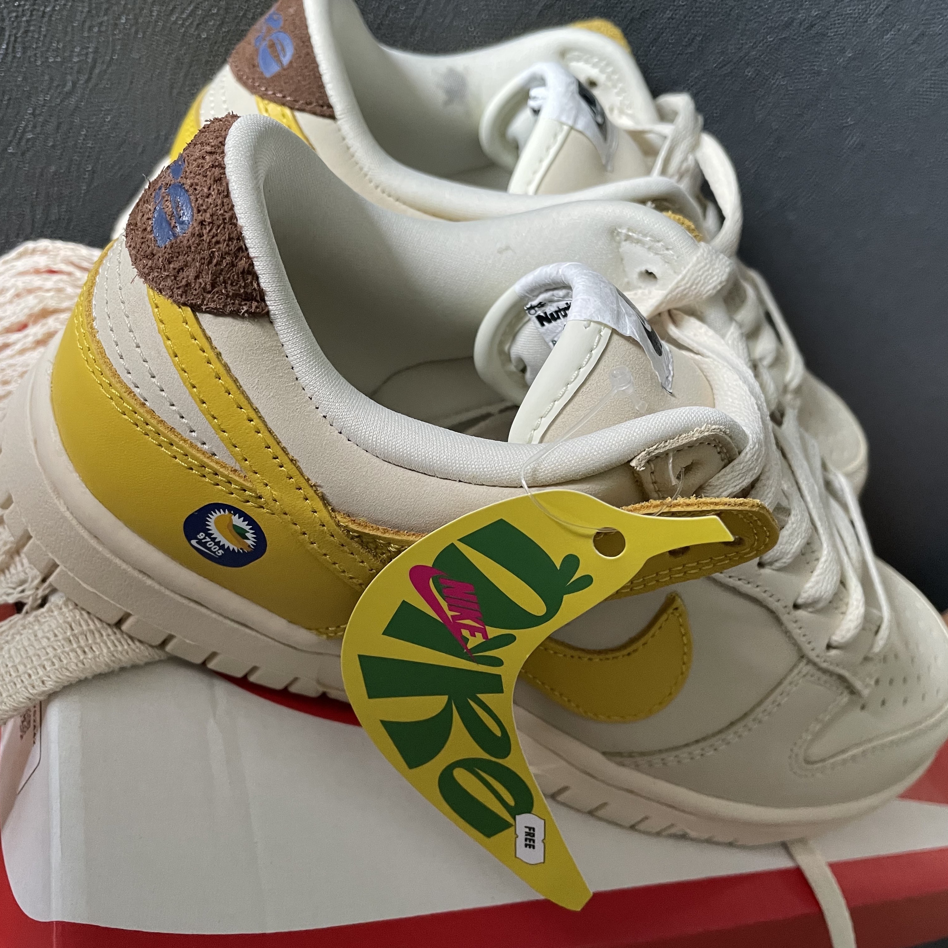 (W) Nike Dunk Low LX Banana 착용 스타일
